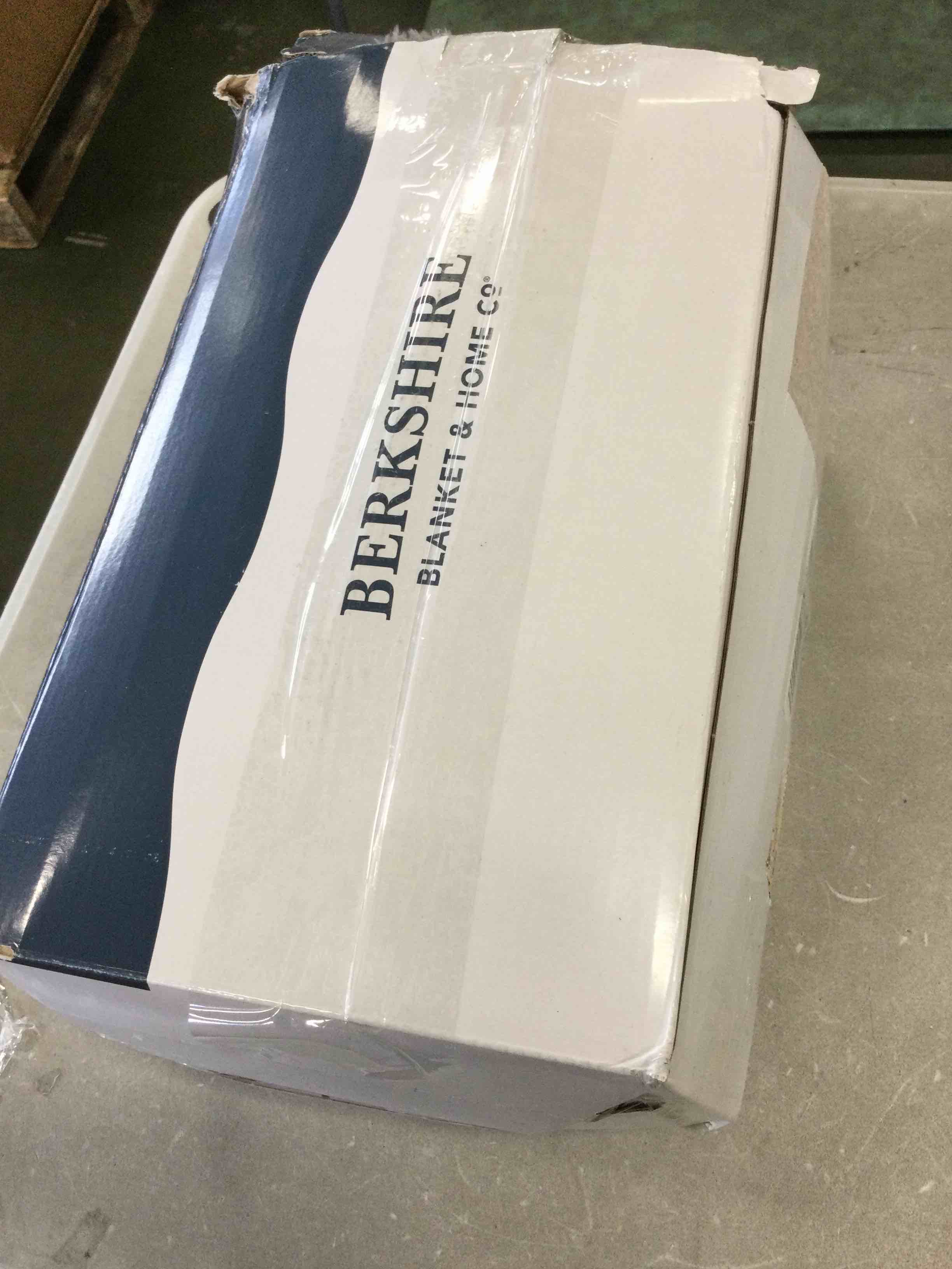 https://s3.amazonaws.com/lotting-images-prod/bidfta/YEL5775762_1707409144288.jpeg