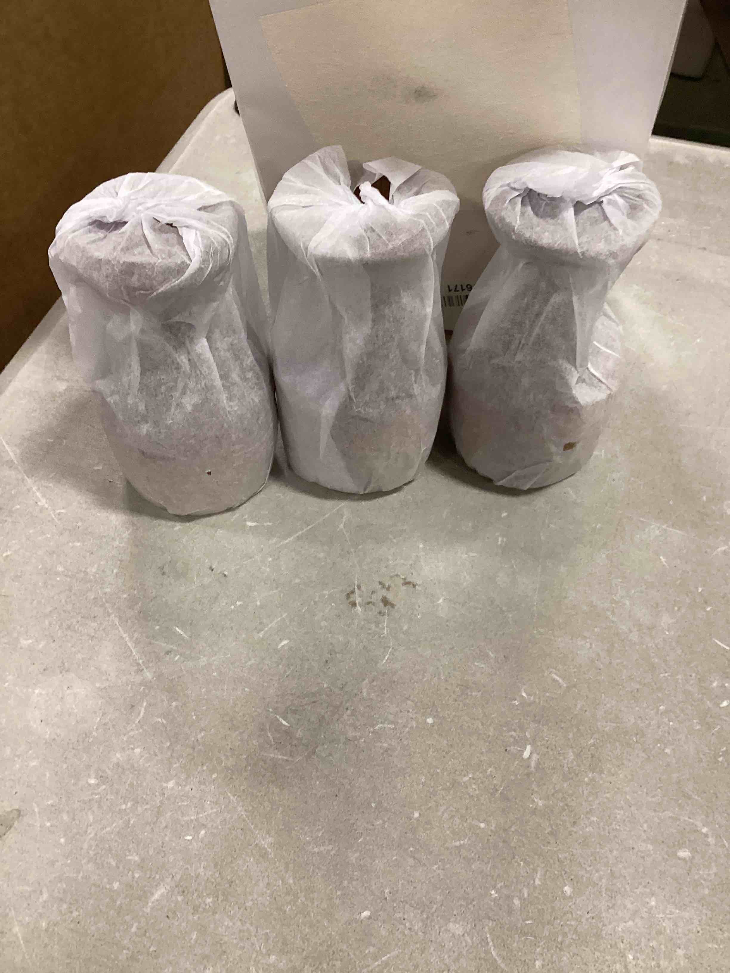 https://s3.amazonaws.com/lotting-images-prod/bidfta/YEL5775929_1707482217093.jpeg