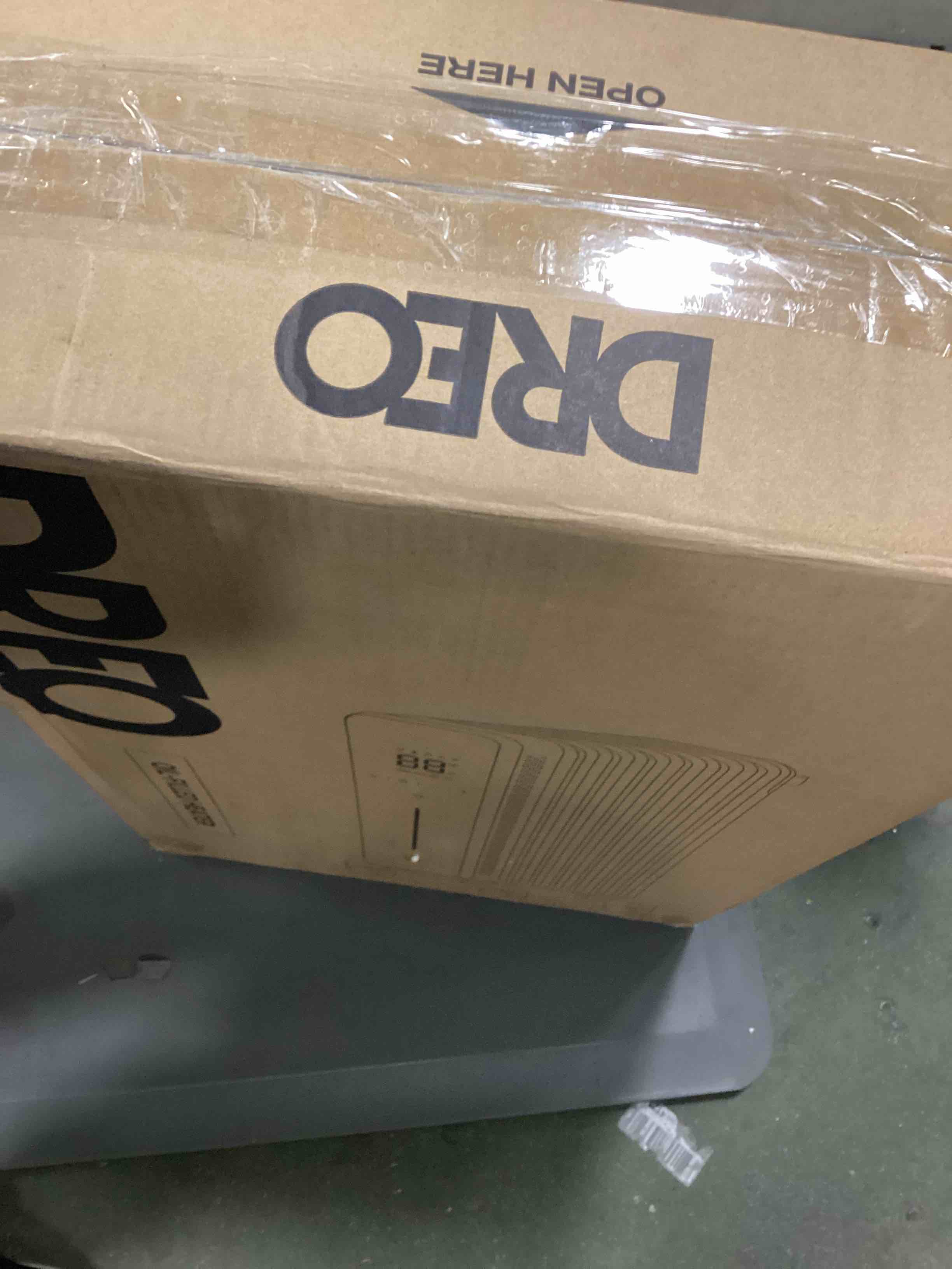 https://s3.amazonaws.com/lotting-images-prod/bidfta/YEL5776007_1707571645654.jpeg