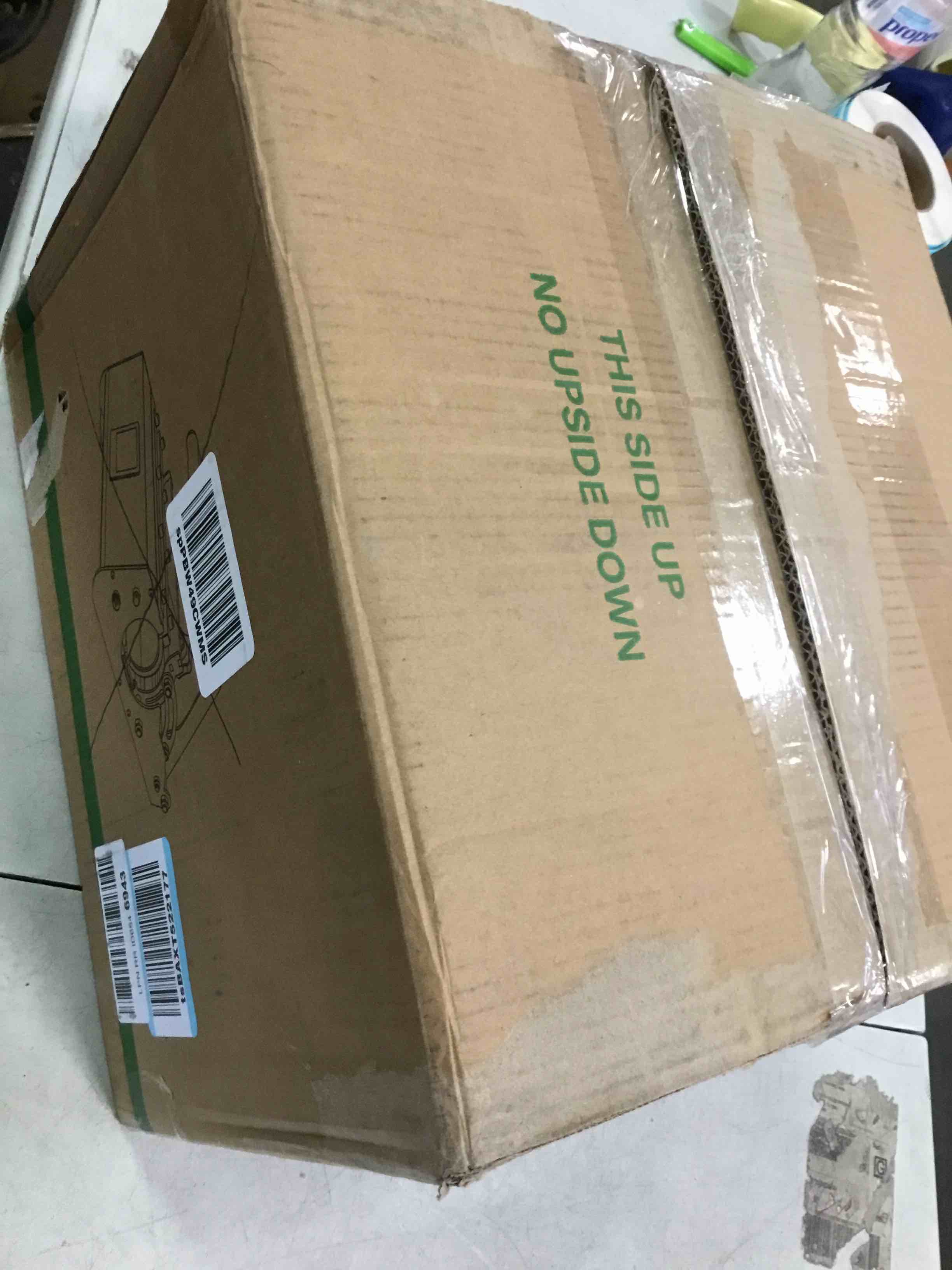 https://s3.amazonaws.com/lotting-images-prod/bidfta/YEL5776898_1708954693166.jpeg