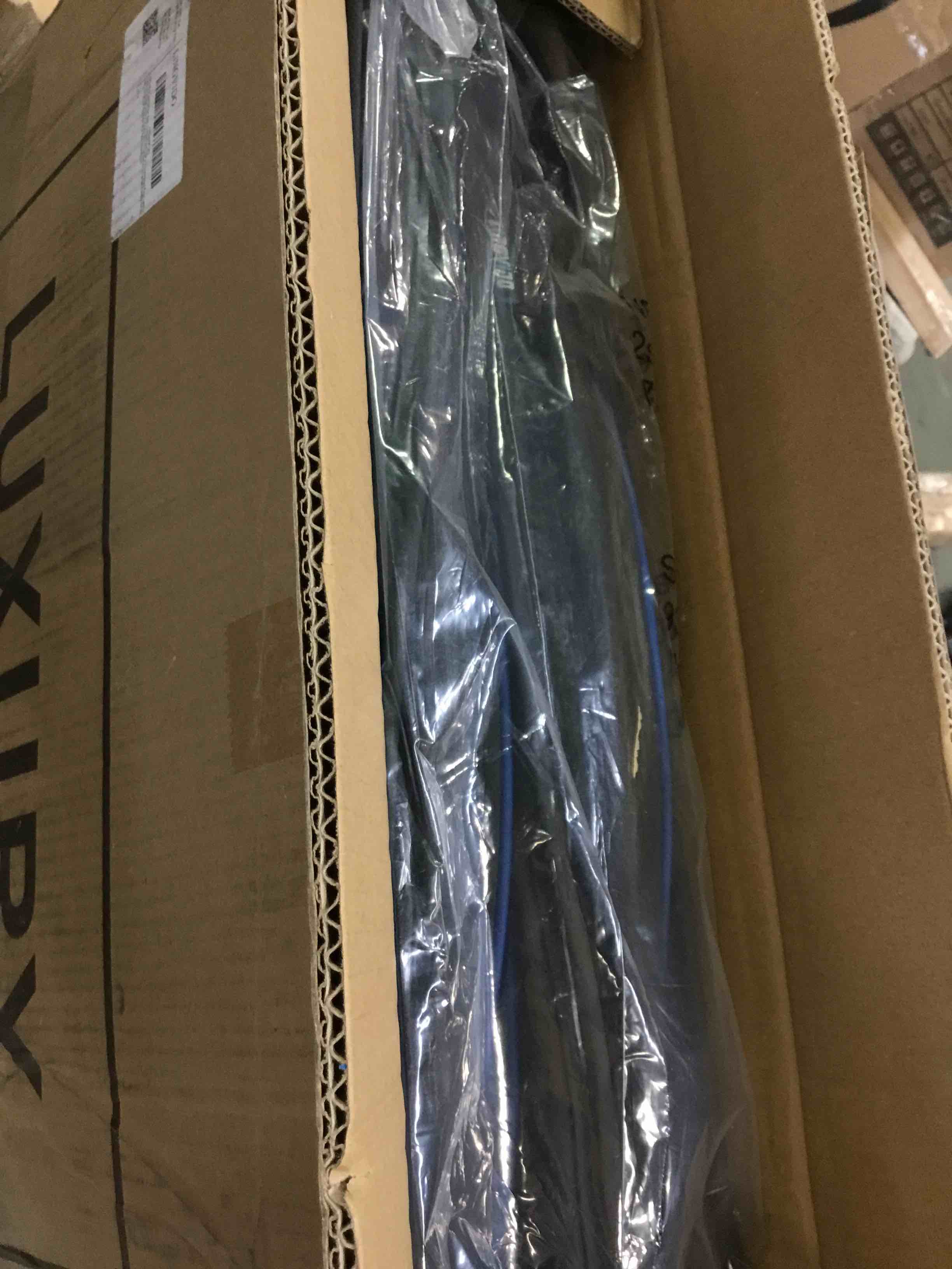 https://s3.amazonaws.com/lotting-images-prod/bidfta/YEL5776937_1708961527961.jpeg