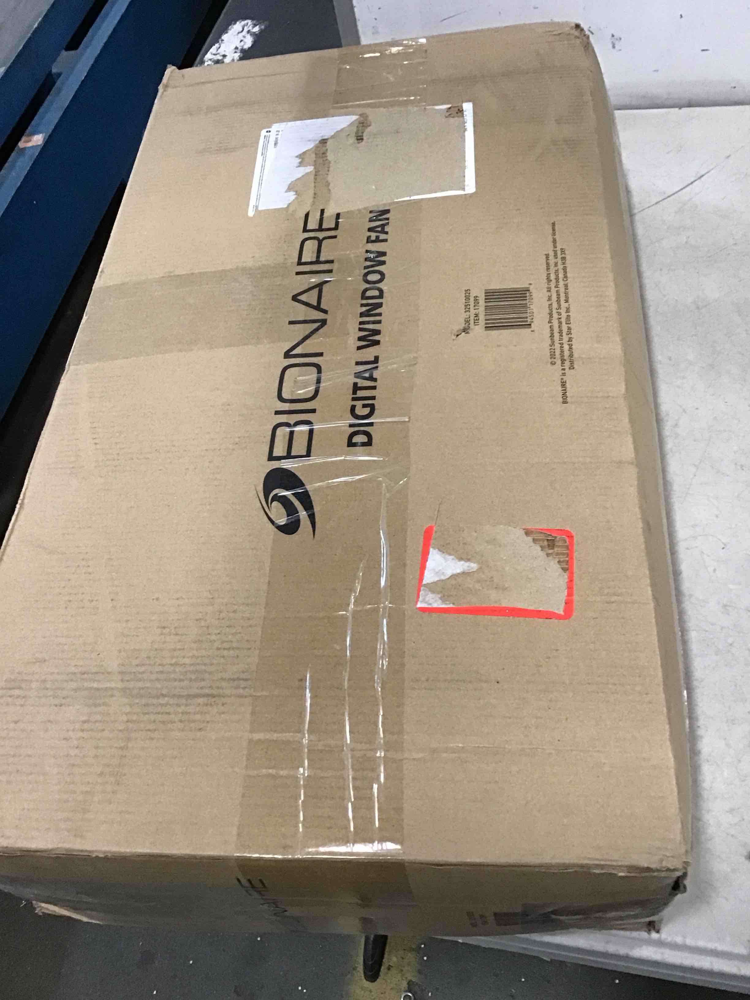https://s3.amazonaws.com/lotting-images-prod/bidfta/YEL5776964_1706211708662.jpeg