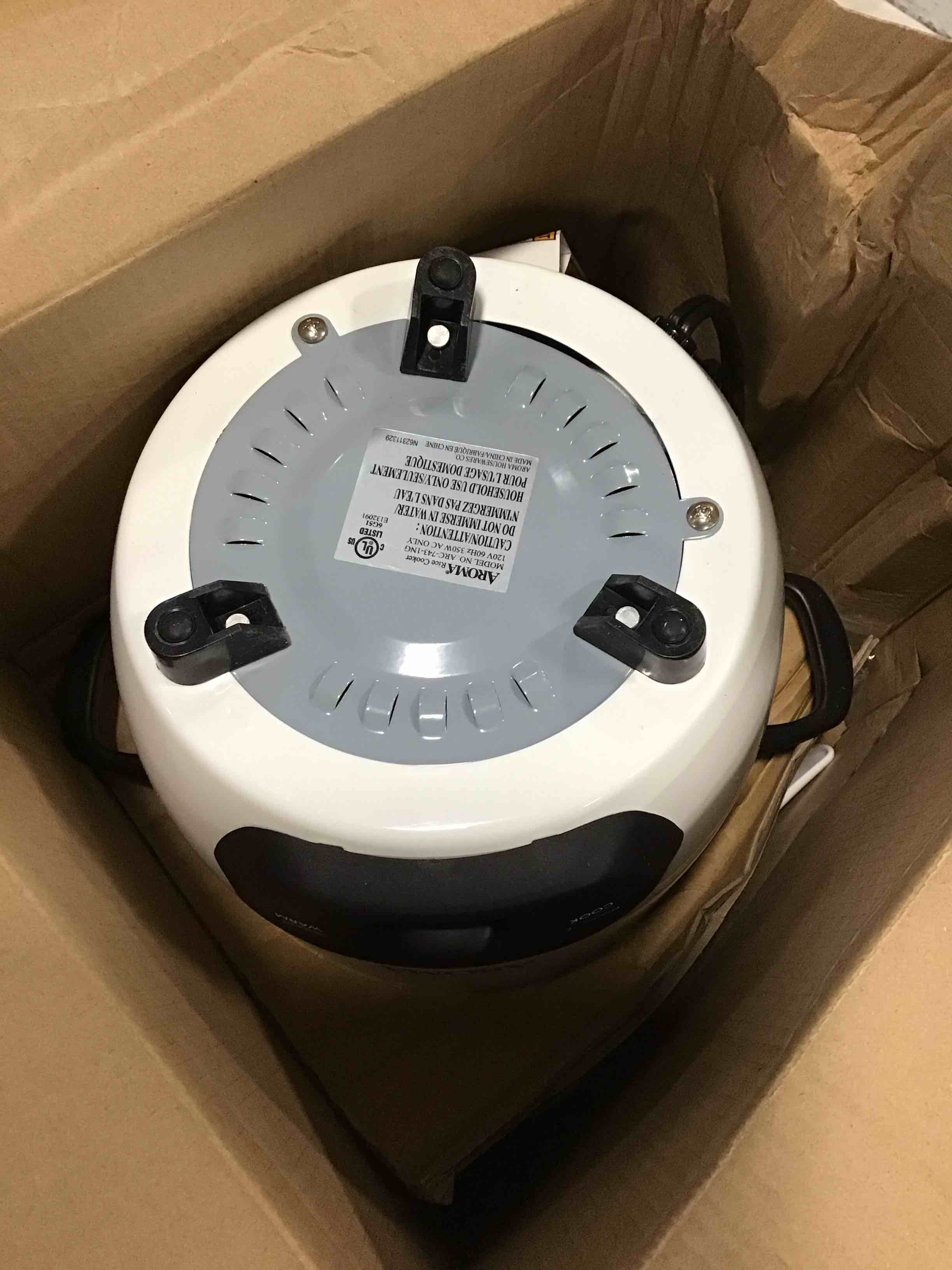 https://s3.amazonaws.com/lotting-images-prod/bidfta/YEL5778334_1706708494409.jpeg