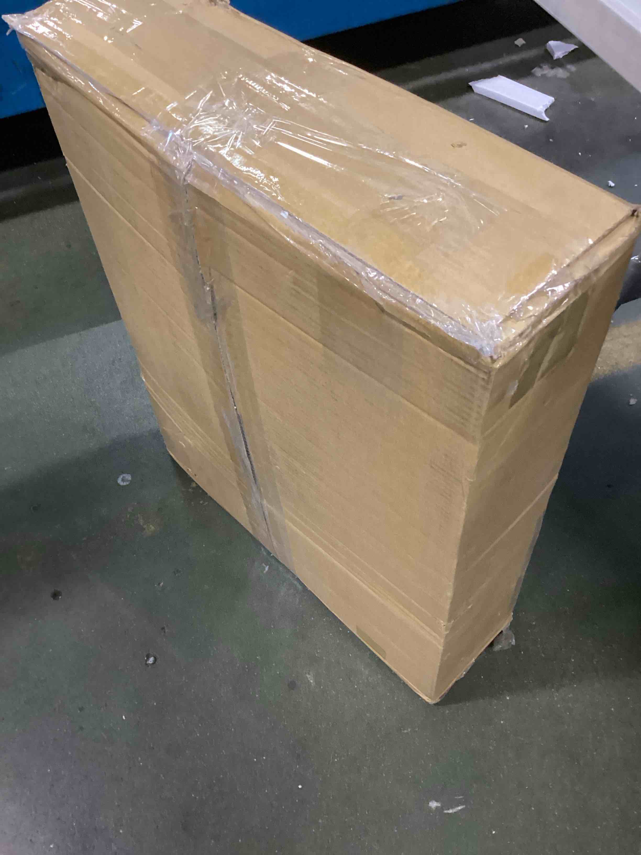 https://s3.amazonaws.com/lotting-images-prod/bidfta/YEL5779026_1706211752868.jpeg