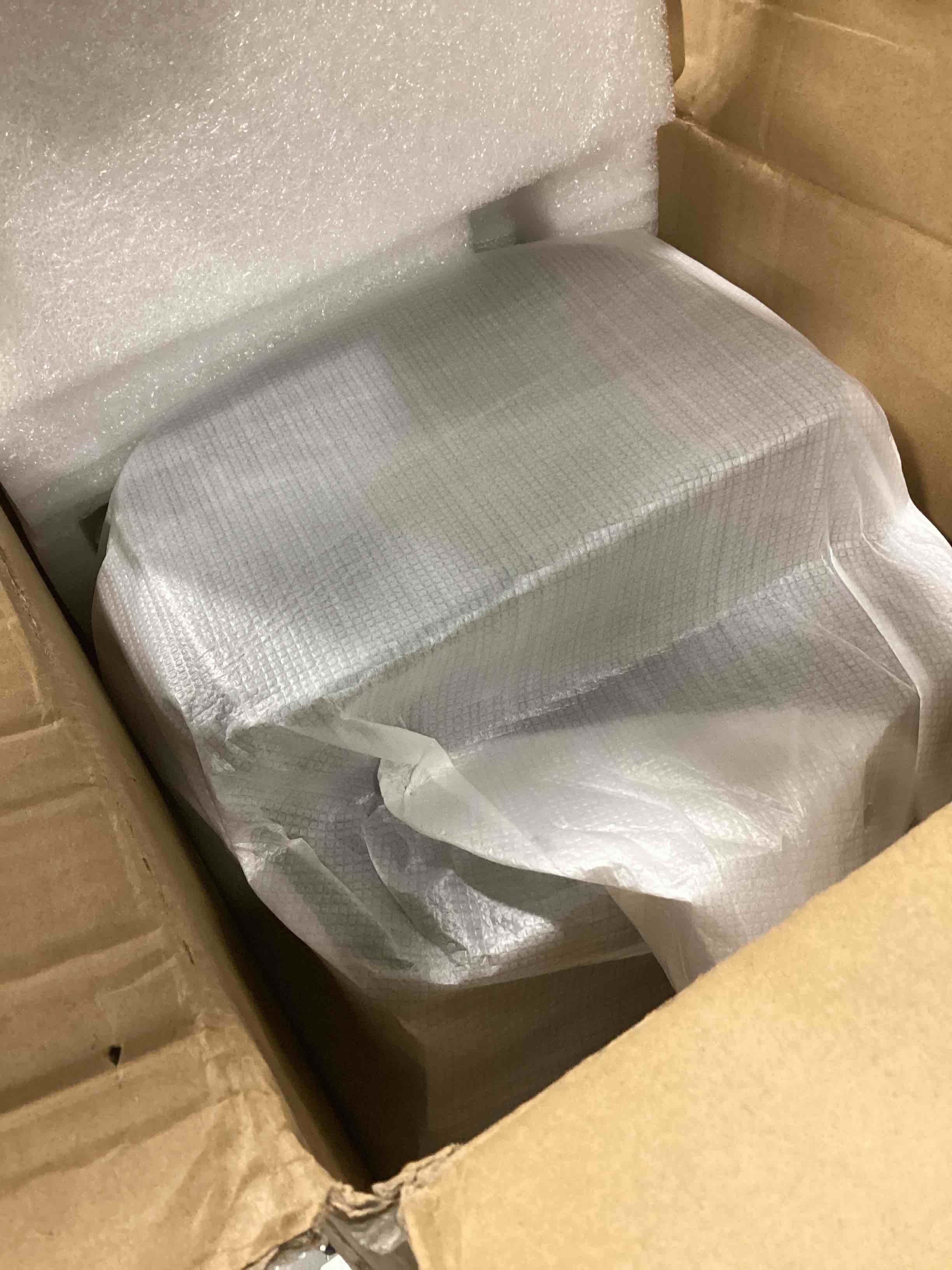 https://s3.amazonaws.com/lotting-images-prod/bidfta/YEL5779113_1706277165195.jpeg