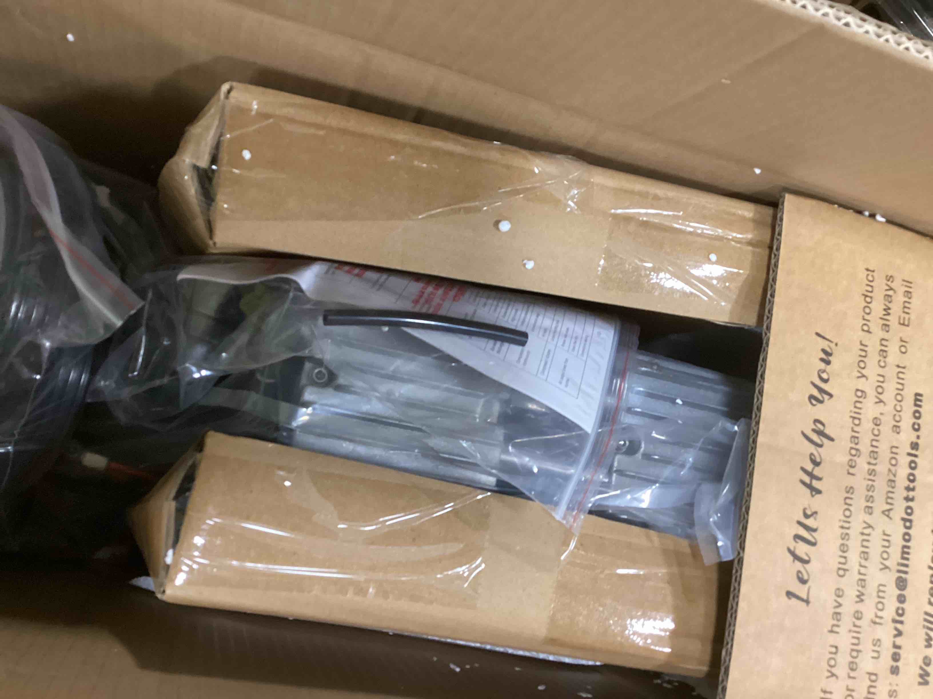 https://s3.amazonaws.com/lotting-images-prod/bidfta/YEL5779556_1706562679234.jpeg