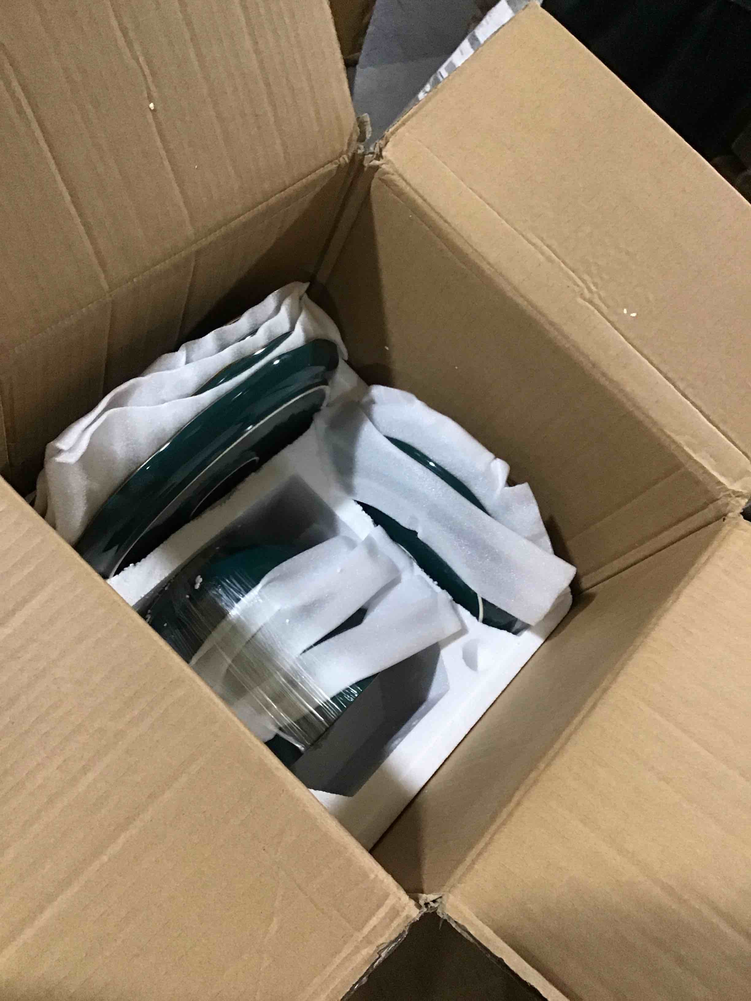 https://s3.amazonaws.com/lotting-images-prod/bidfta/YEL5788611_1709580671638.jpeg