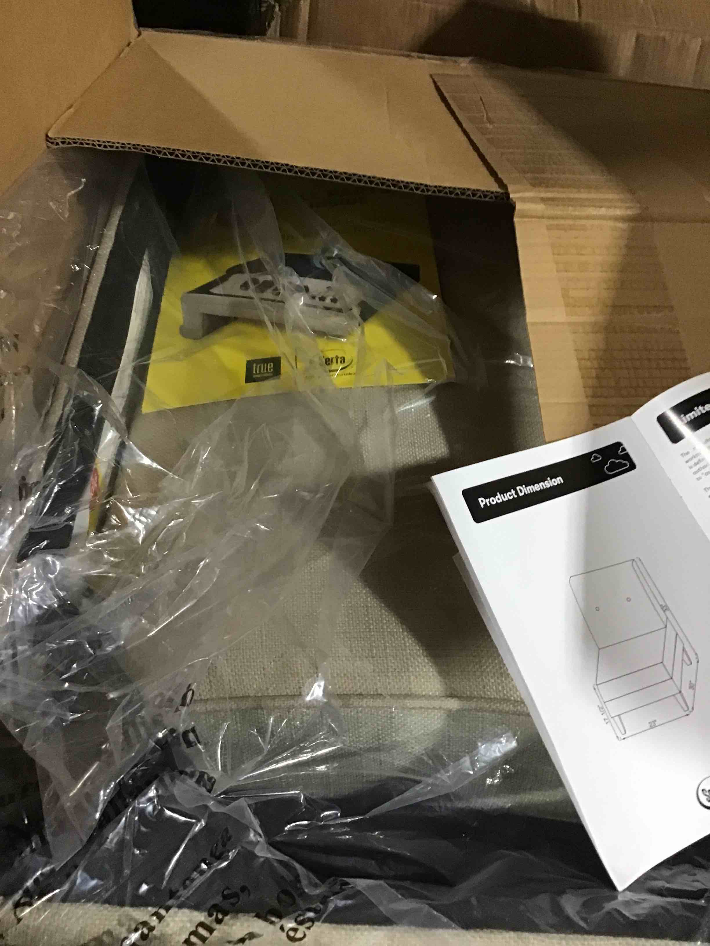 https://s3.amazonaws.com/lotting-images-prod/bidfta/YEL5789227_1708546302921.jpeg