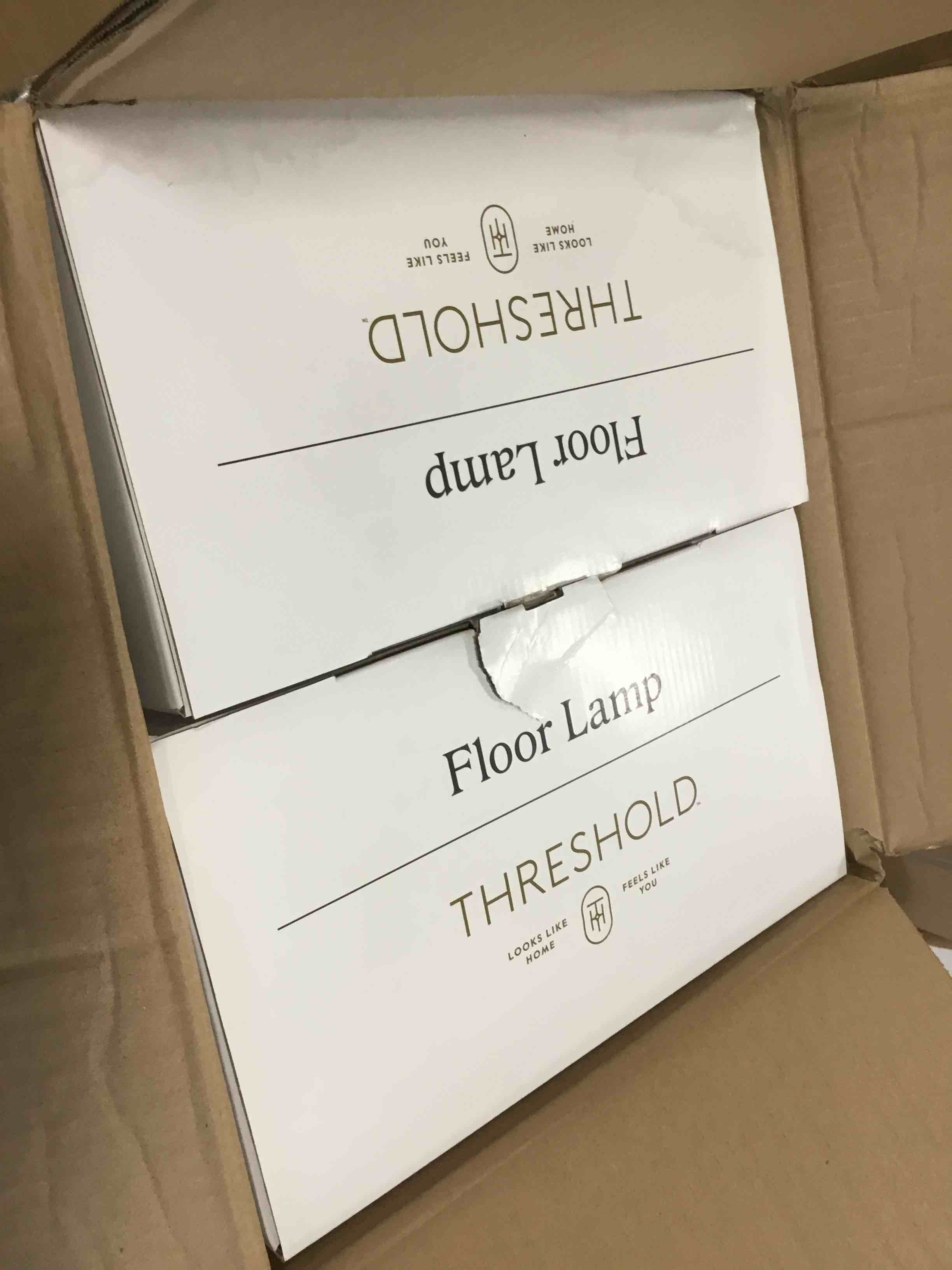 https://s3.amazonaws.com/lotting-images-prod/bidfta/YEL5792913_1706216365256.jpeg