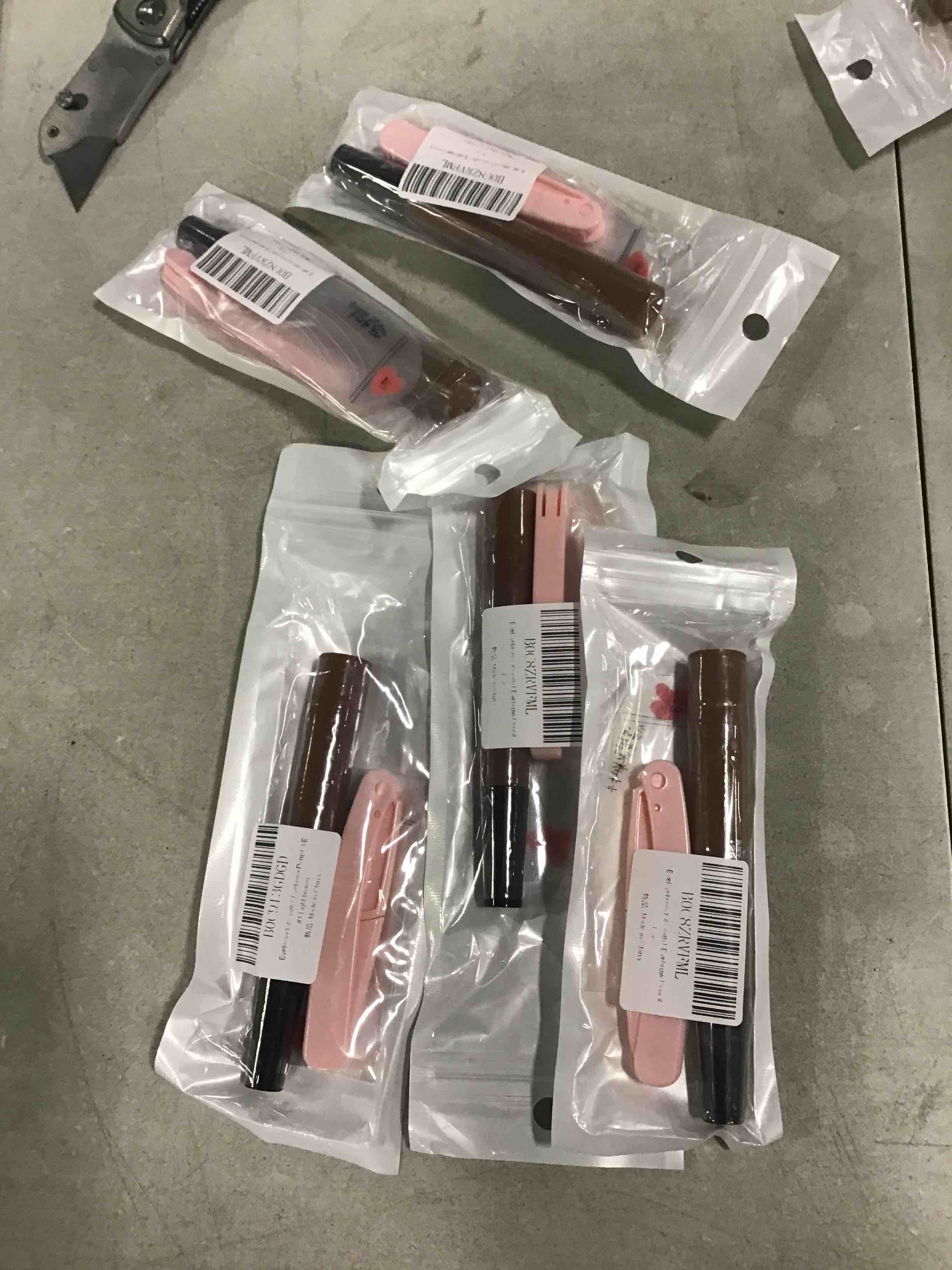 Eyebrow Kits with1 Eyebrow Pencil 3 Eyebrow Stencil,1 Brow Razor (#1 Light brown)