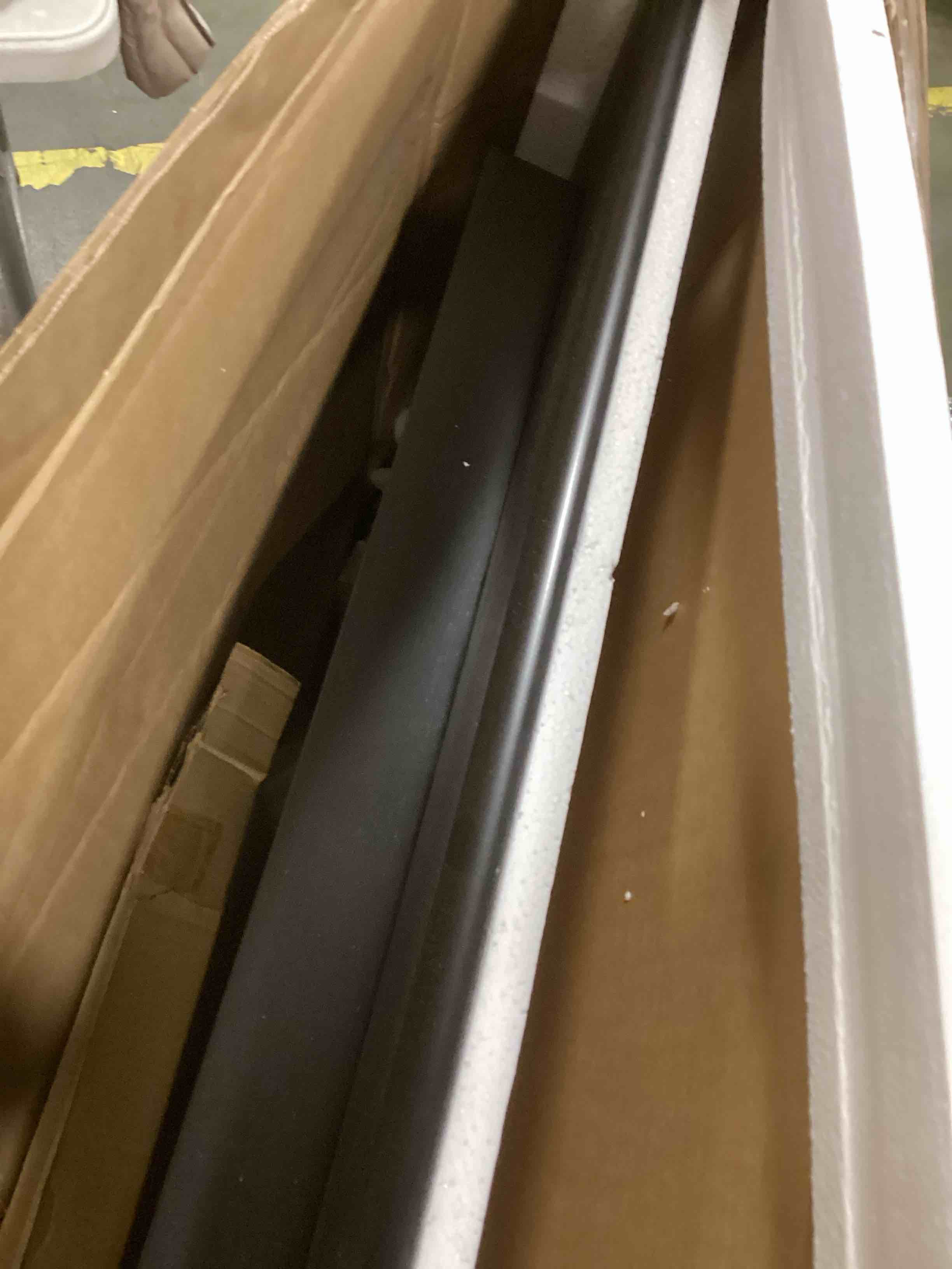 https://s3.amazonaws.com/lotting-images-prod/bidfta/YEL5795369_1706099491226.jpeg