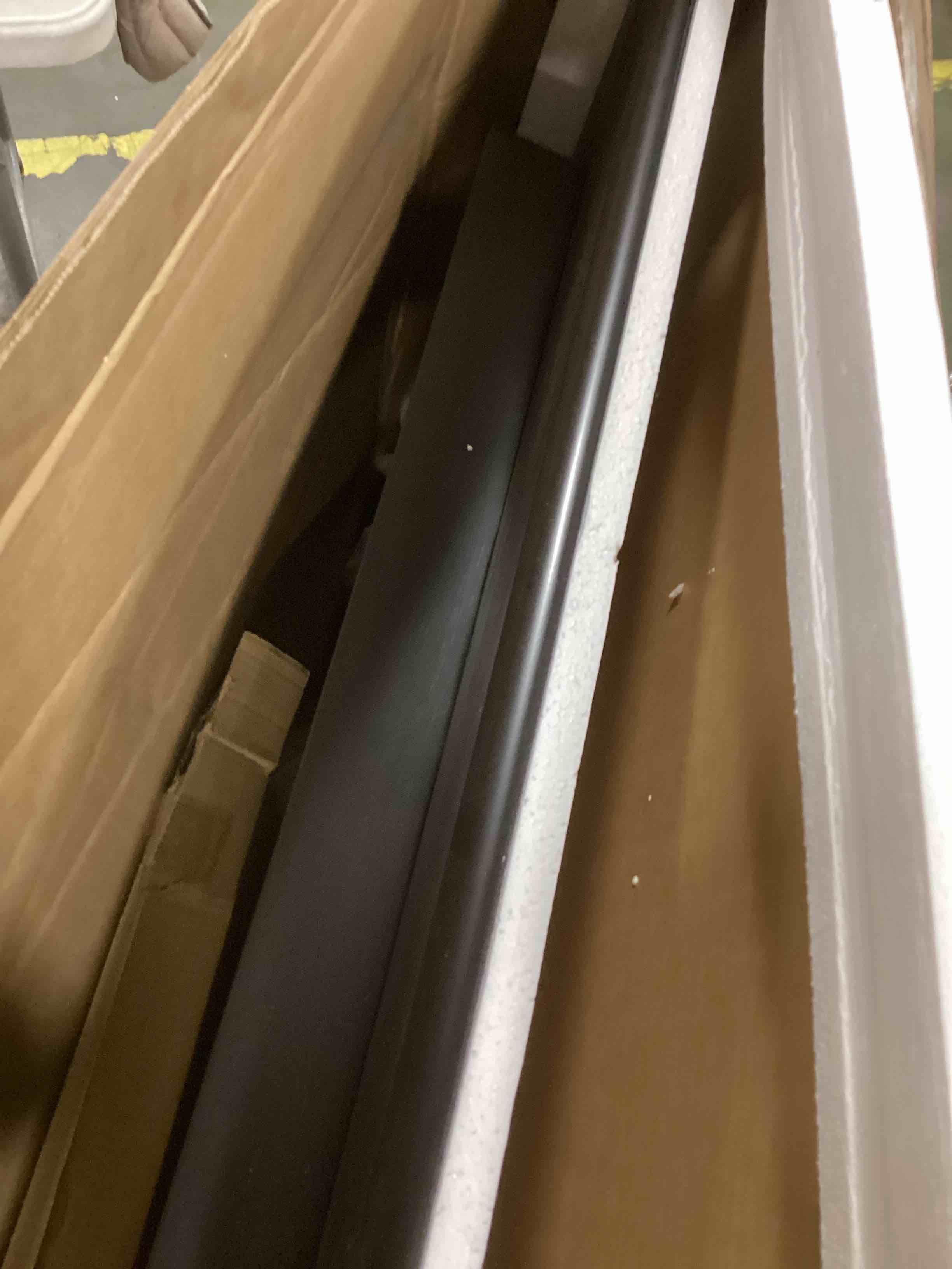 https://s3.amazonaws.com/lotting-images-prod/bidfta/YEL5795369_1706099492035.jpeg