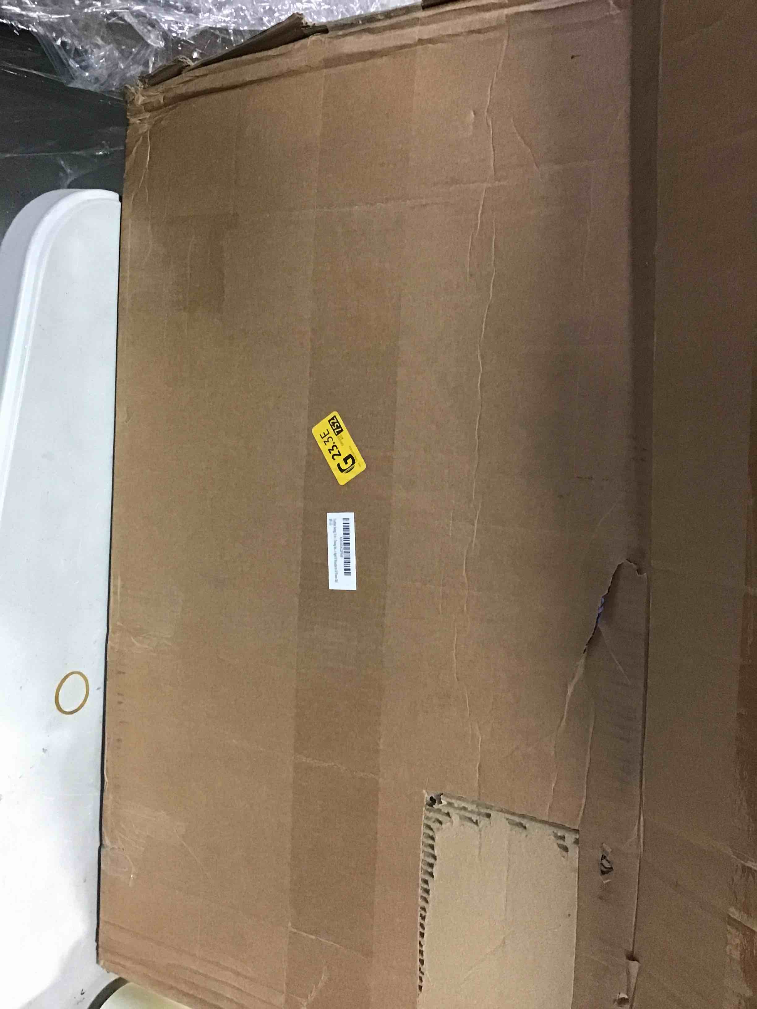 https://s3.amazonaws.com/lotting-images-prod/bidfta/YEL5796957_1706026137609.jpeg