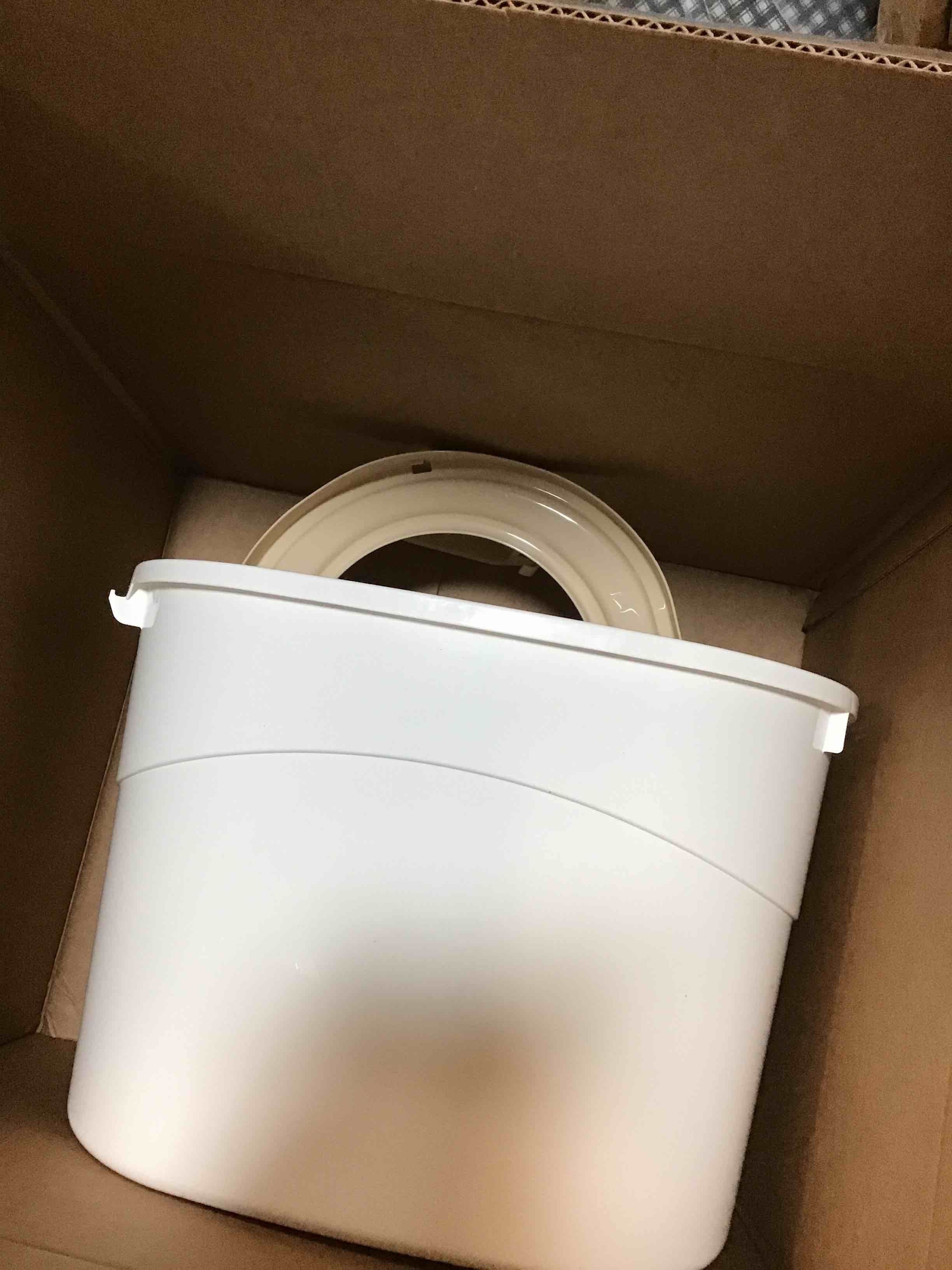 https://s3.amazonaws.com/lotting-images-prod/bidfta/YEL5797155_1706279359675.jpeg