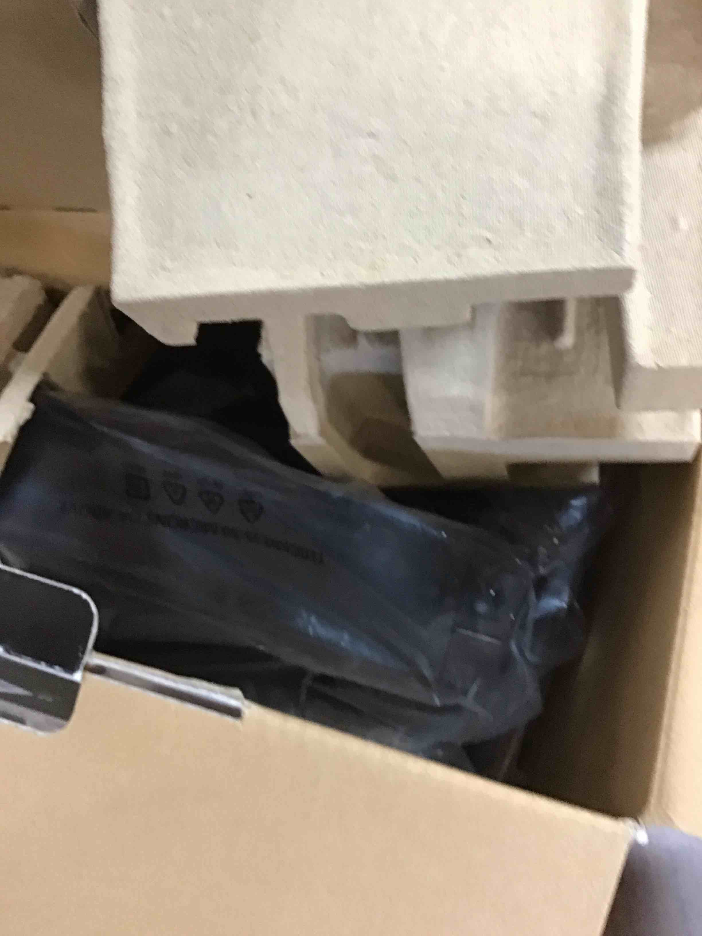 https://s3.amazonaws.com/lotting-images-prod/bidfta/YEL5797374_1706976996645.jpeg