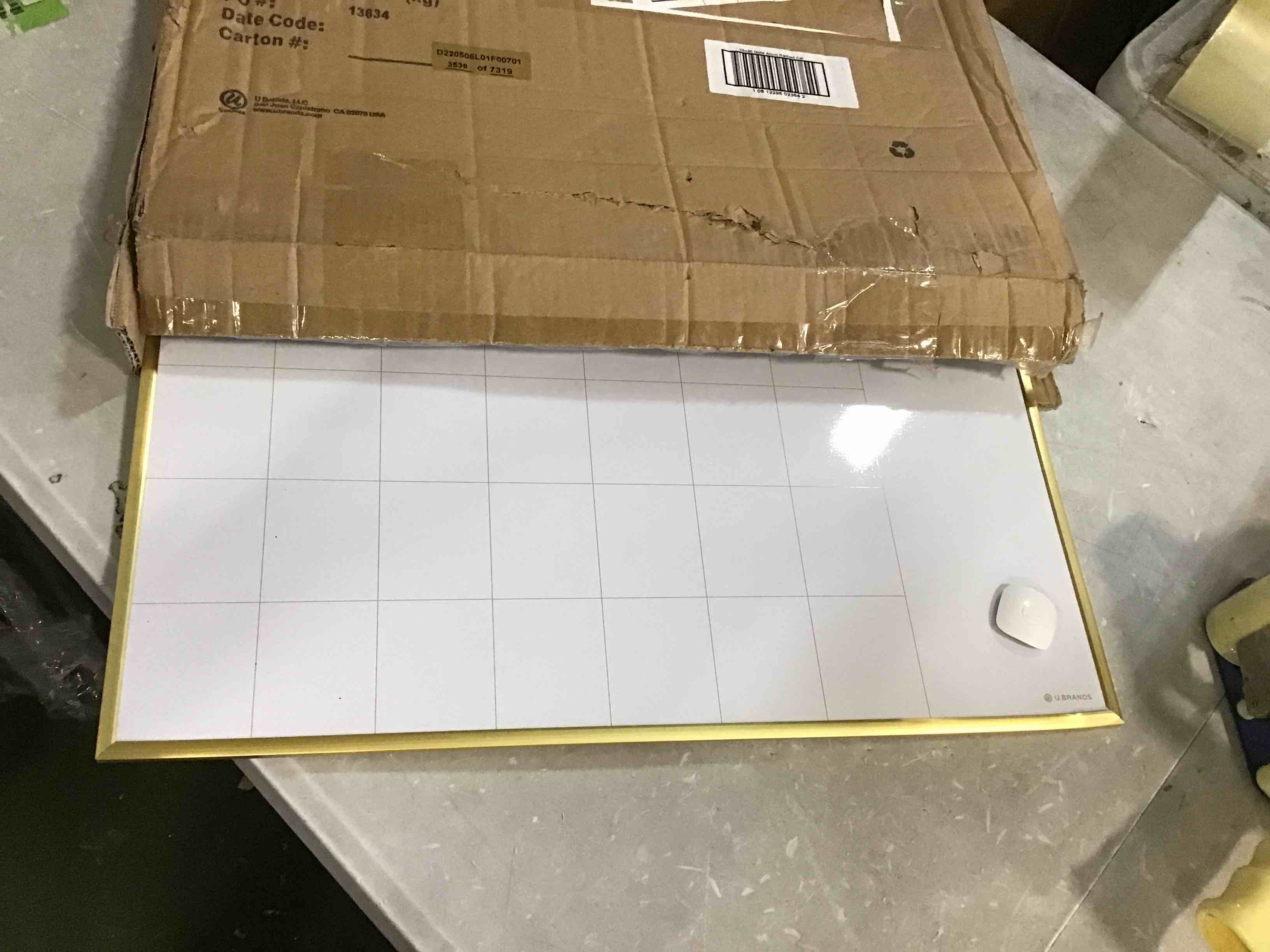 https://s3.amazonaws.com/lotting-images-prod/bidfta/YEL5797583_1707146809342.jpeg
