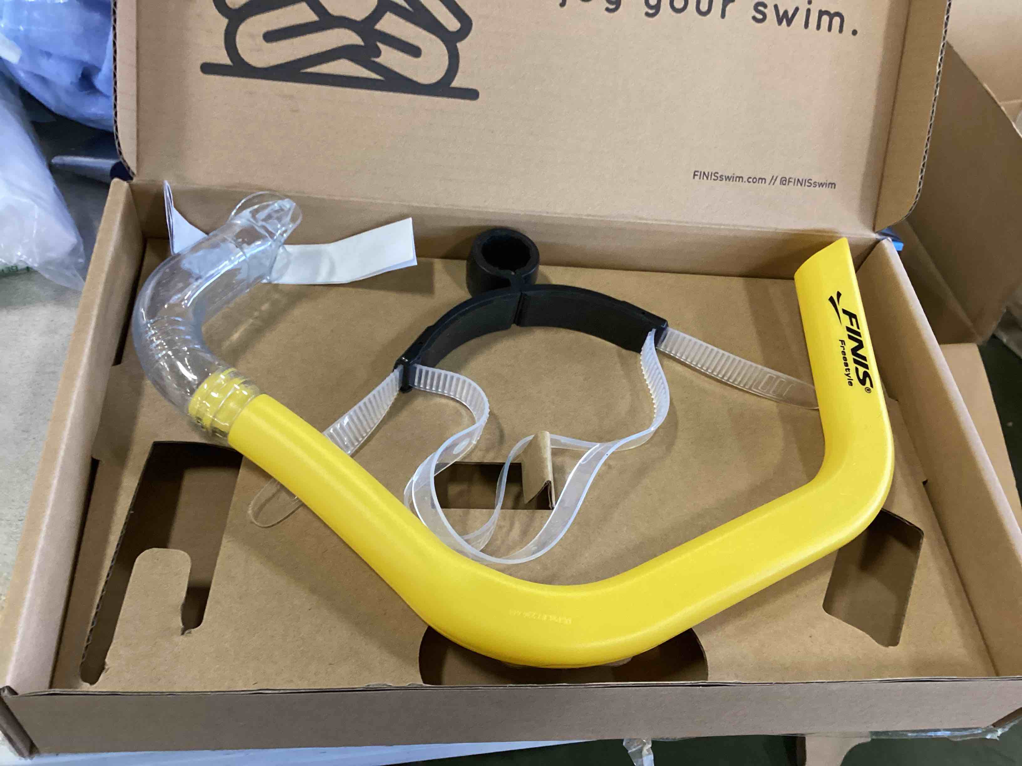 https://s3.amazonaws.com/lotting-images-prod/bidfta/YEL5798198_1705946119872.jpeg