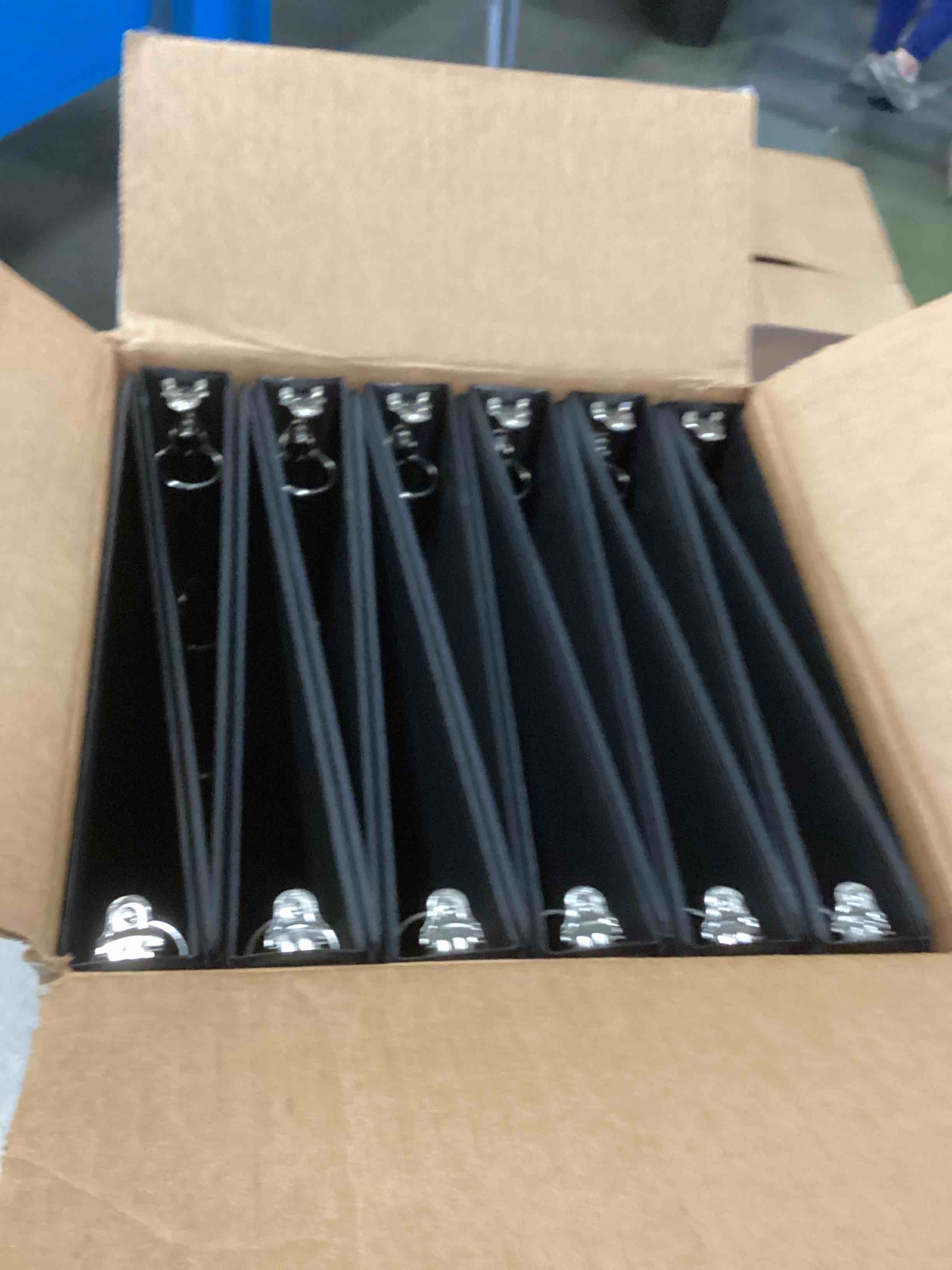 https://s3.amazonaws.com/lotting-images-prod/bidfta/YEL5798630_1706114047298.jpeg