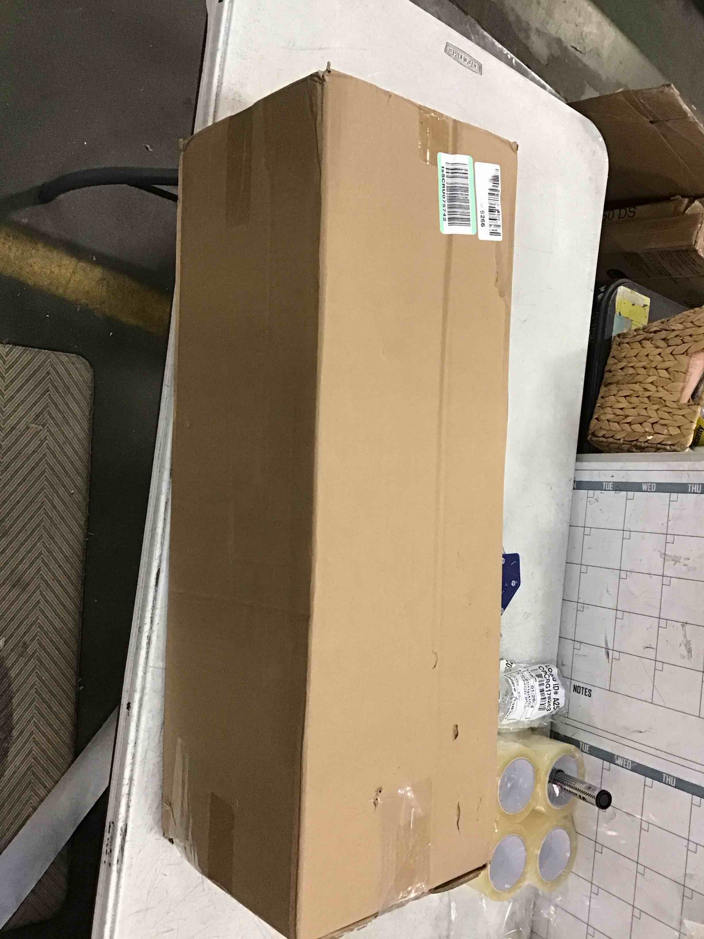 https://s3.amazonaws.com/lotting-images-prod/bidfta/YEL5800062_1706554054243.jpeg