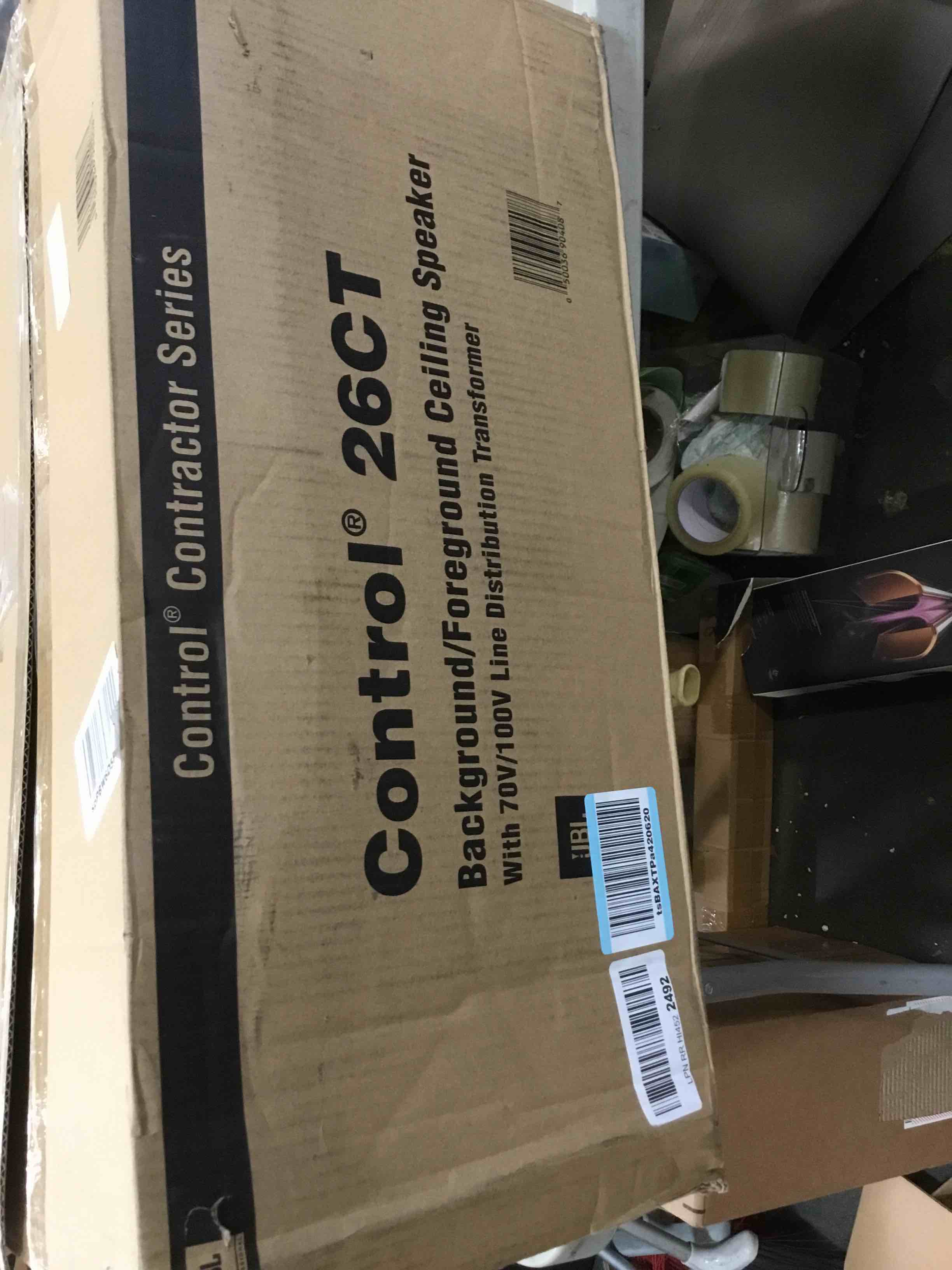 https://s3.amazonaws.com/lotting-images-prod/bidfta/YEL5800756_1706985248942.jpeg