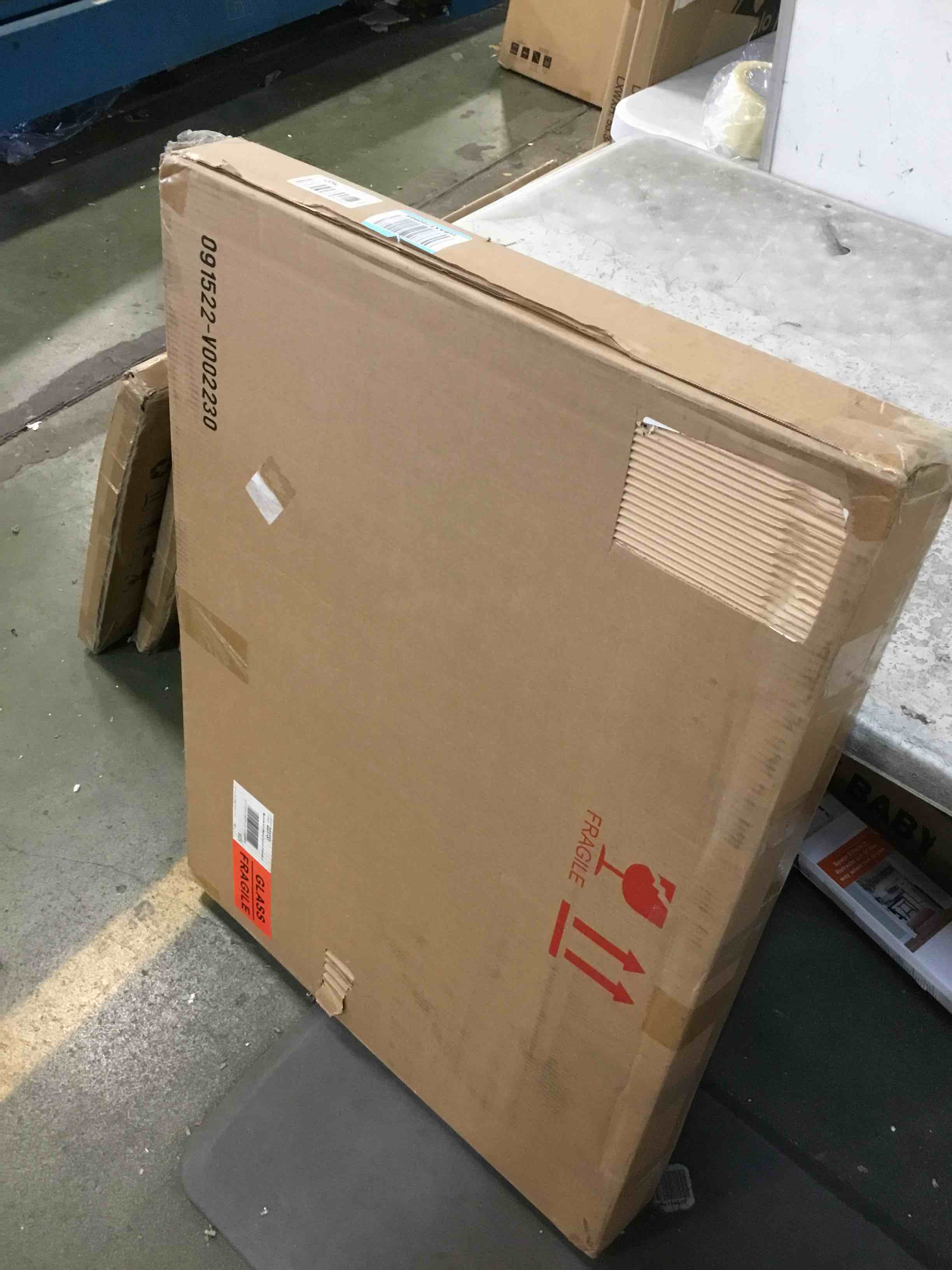 https://s3.amazonaws.com/lotting-images-prod/bidfta/YEL5800979_1705781928913.jpeg