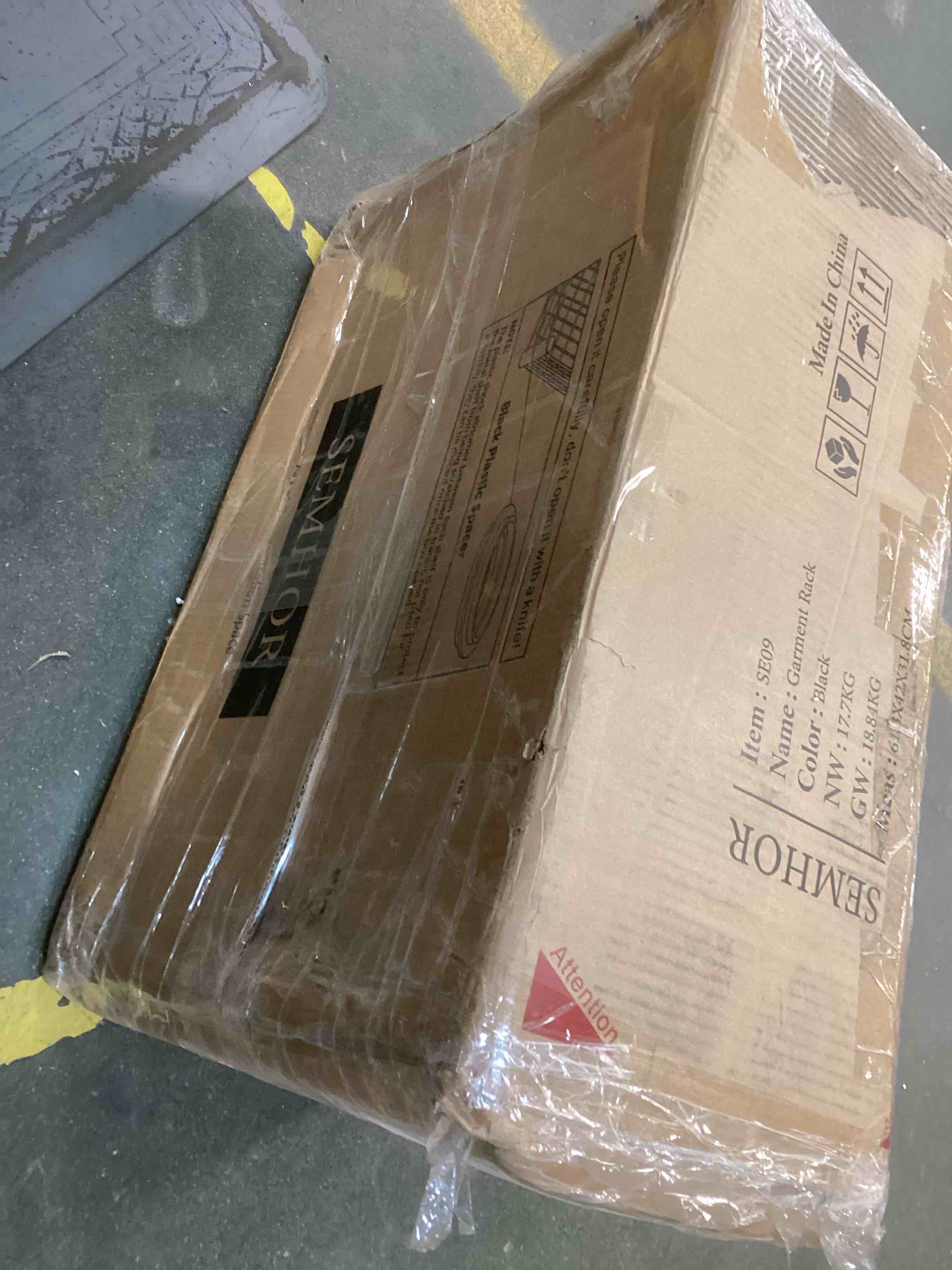 https://s3.amazonaws.com/lotting-images-prod/bidfta/YEL5801506_1706031106299.jpeg