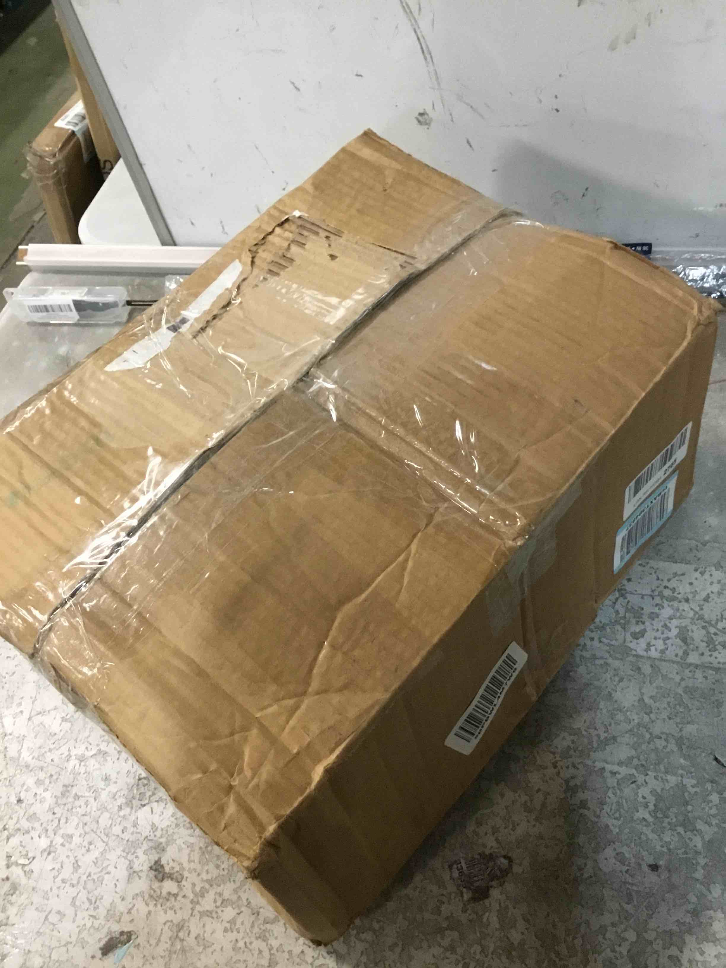 https://s3.amazonaws.com/lotting-images-prod/bidfta/YEL5801604_1706099459167.jpeg