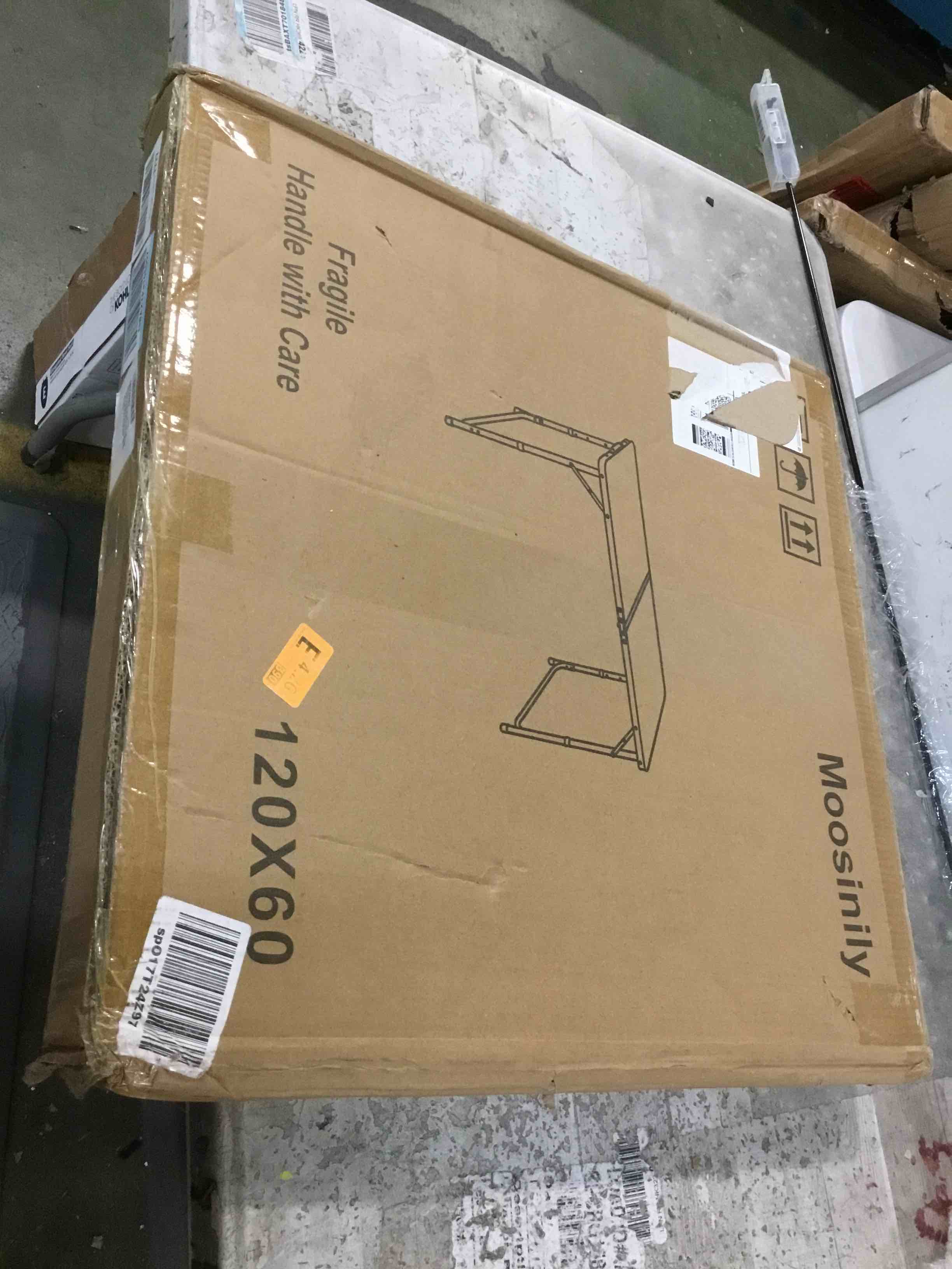 https://s3.amazonaws.com/lotting-images-prod/bidfta/YEL5801708_1706113895346.jpeg