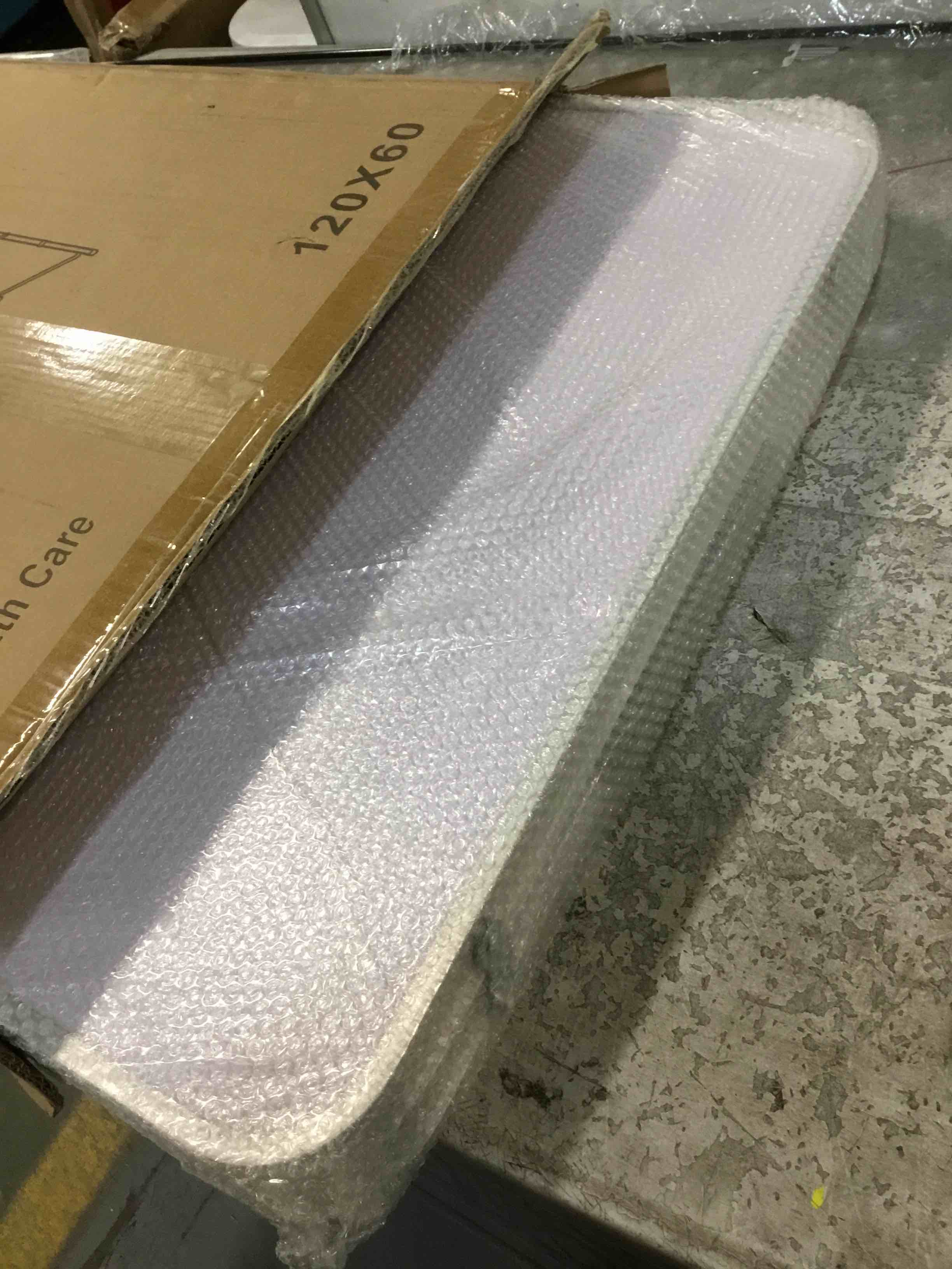 https://s3.amazonaws.com/lotting-images-prod/bidfta/YEL5801708_1706113928027.jpeg