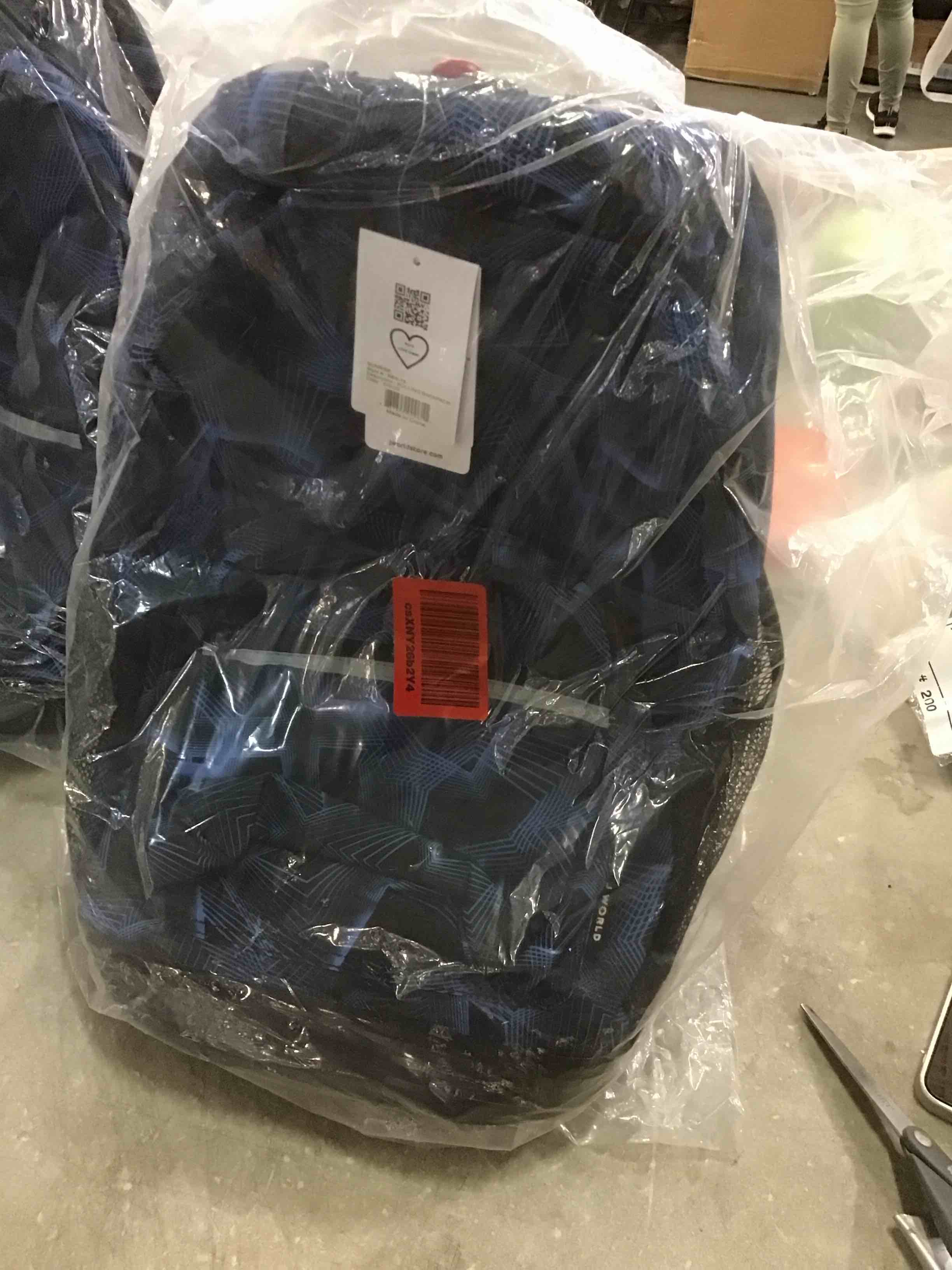 https://s3.amazonaws.com/lotting-images-prod/bidfta/YEL5802186_1706286367261.jpeg