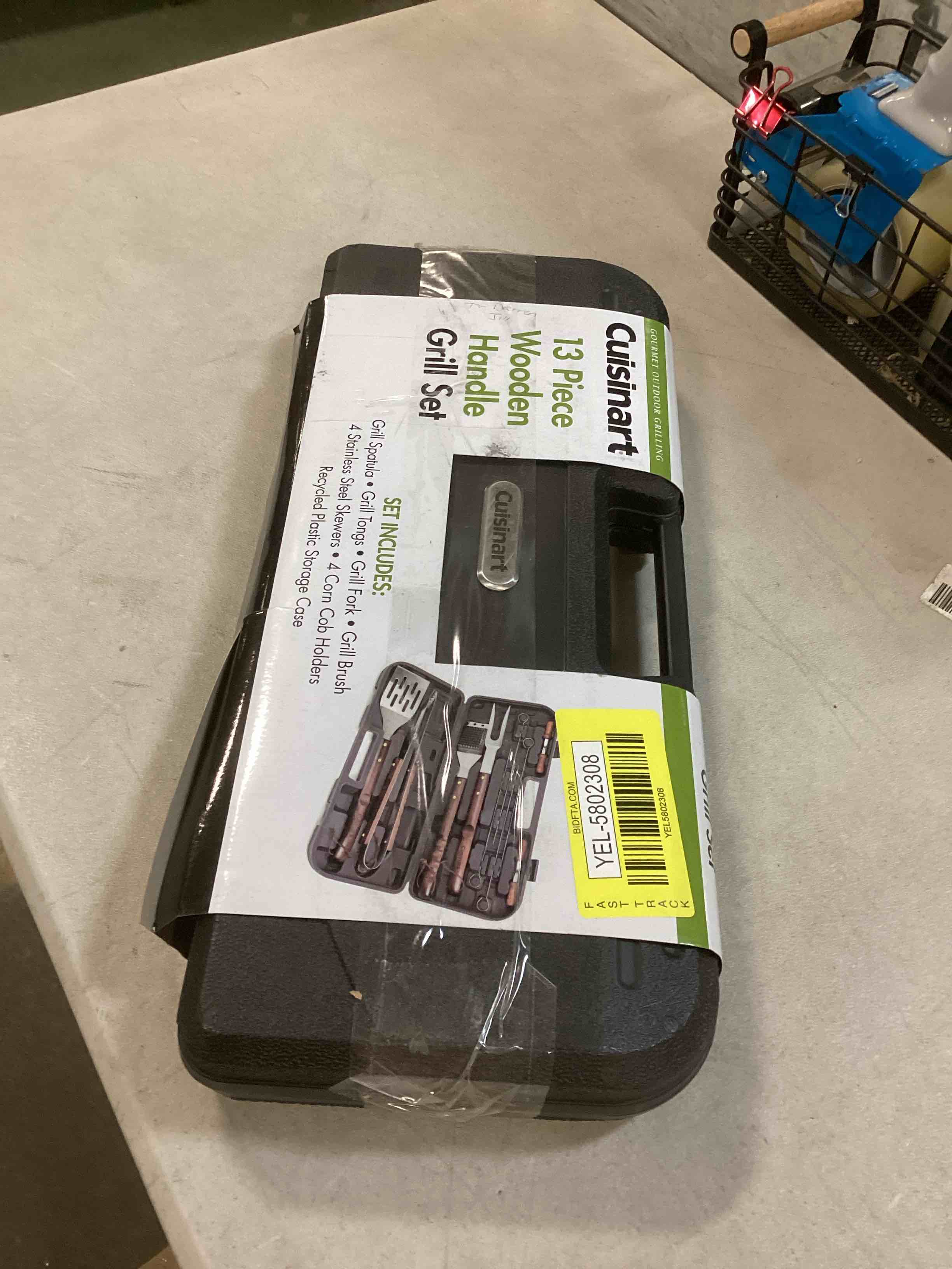 https://s3.amazonaws.com/lotting-images-prod/bidfta/YEL5802308_1706359428580.jpeg