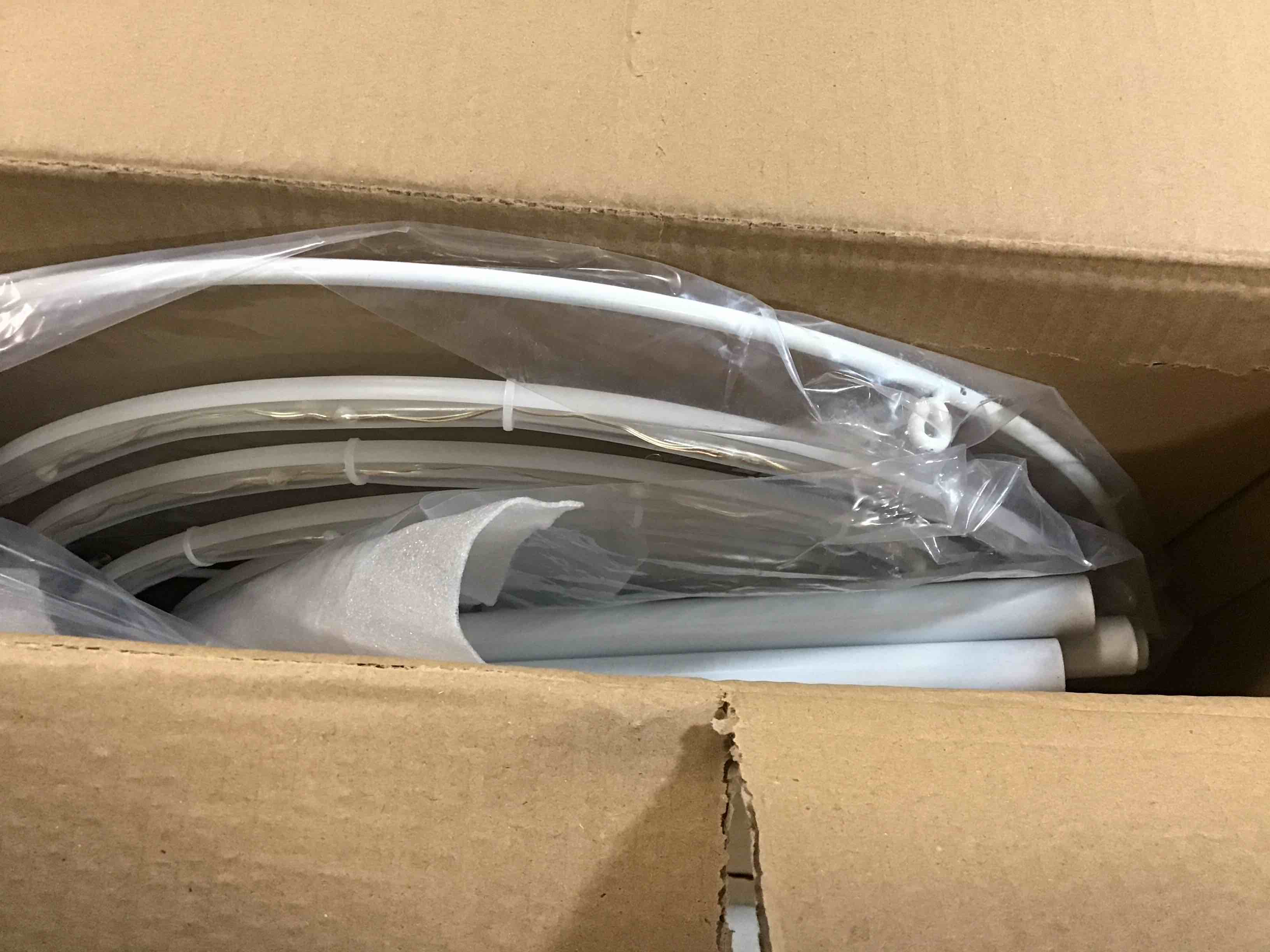 https://s3.amazonaws.com/lotting-images-prod/bidfta/YEL5802460_1706014111244.jpeg