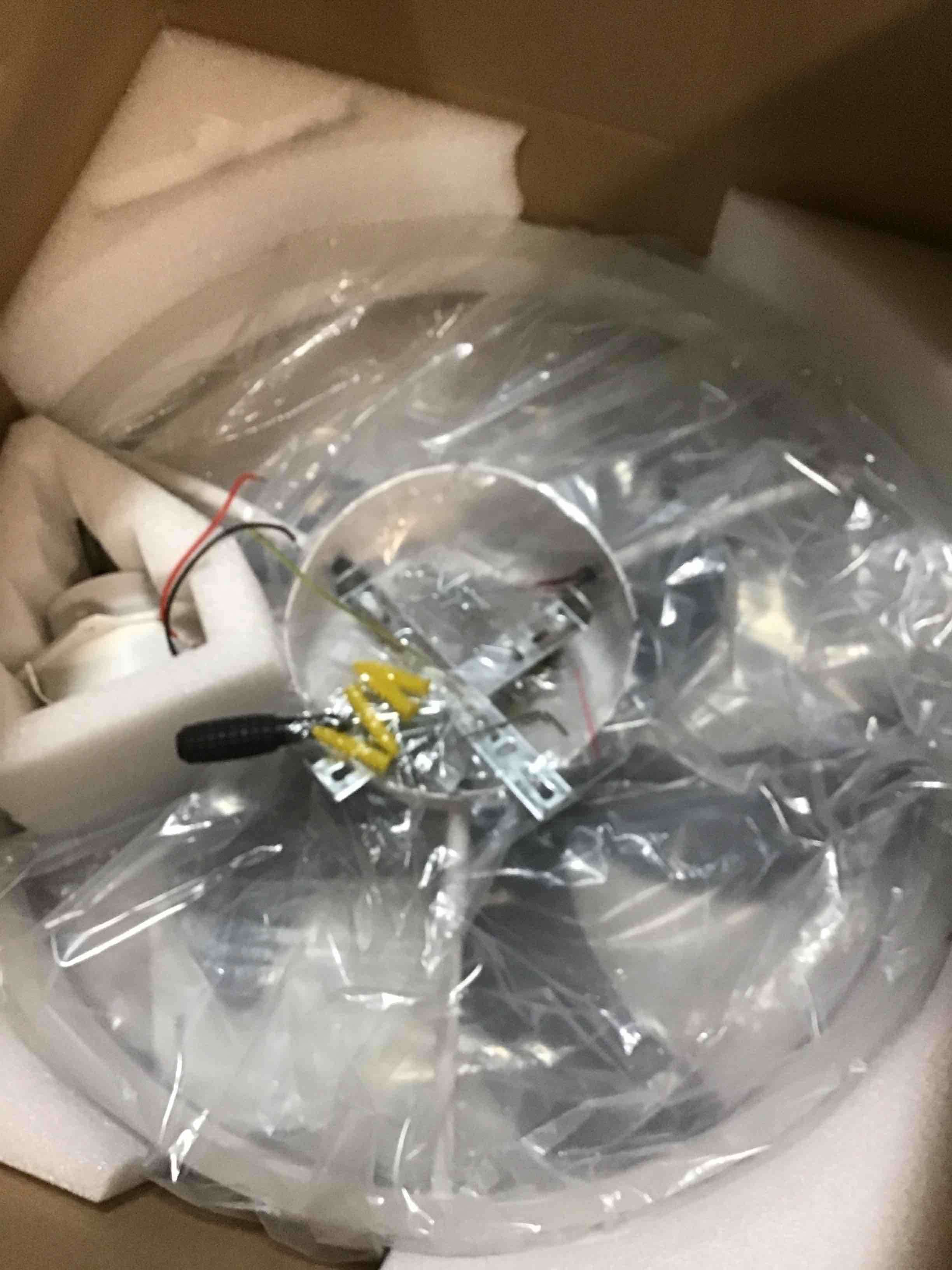 https://s3.amazonaws.com/lotting-images-prod/bidfta/YEL5803168_1706285993832.jpeg