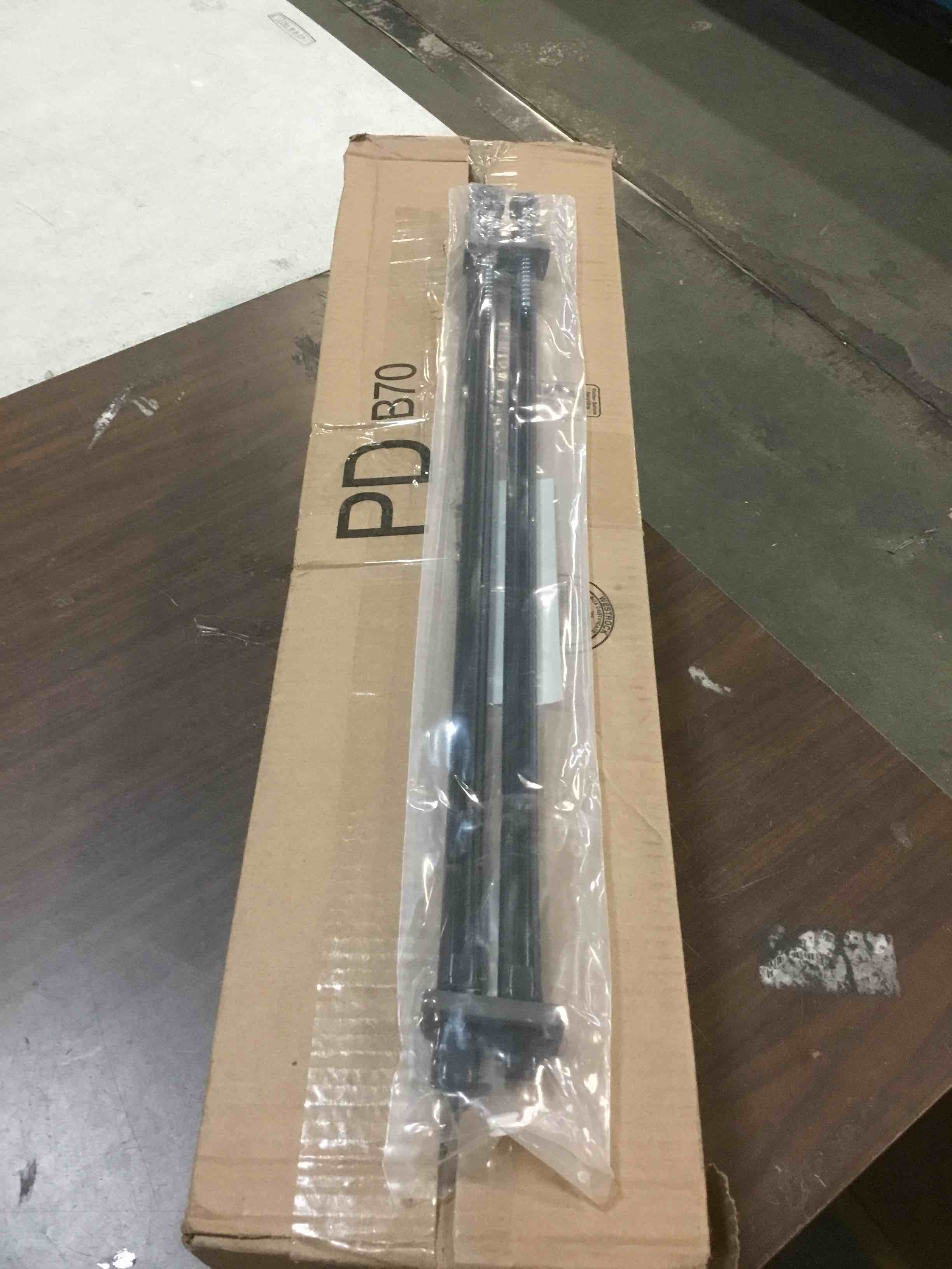 https://s3.amazonaws.com/lotting-images-prod/bidfta/YEL5803456_1707830420130.jpeg
