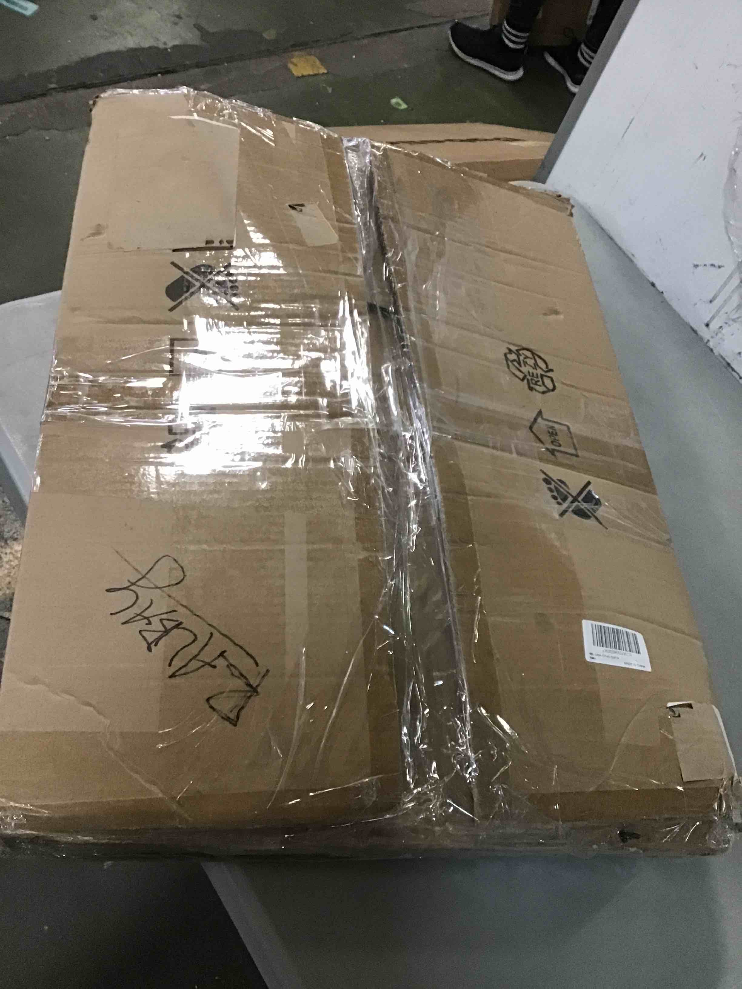 https://s3.amazonaws.com/lotting-images-prod/bidfta/YEL5803682_1708102888400.jpeg