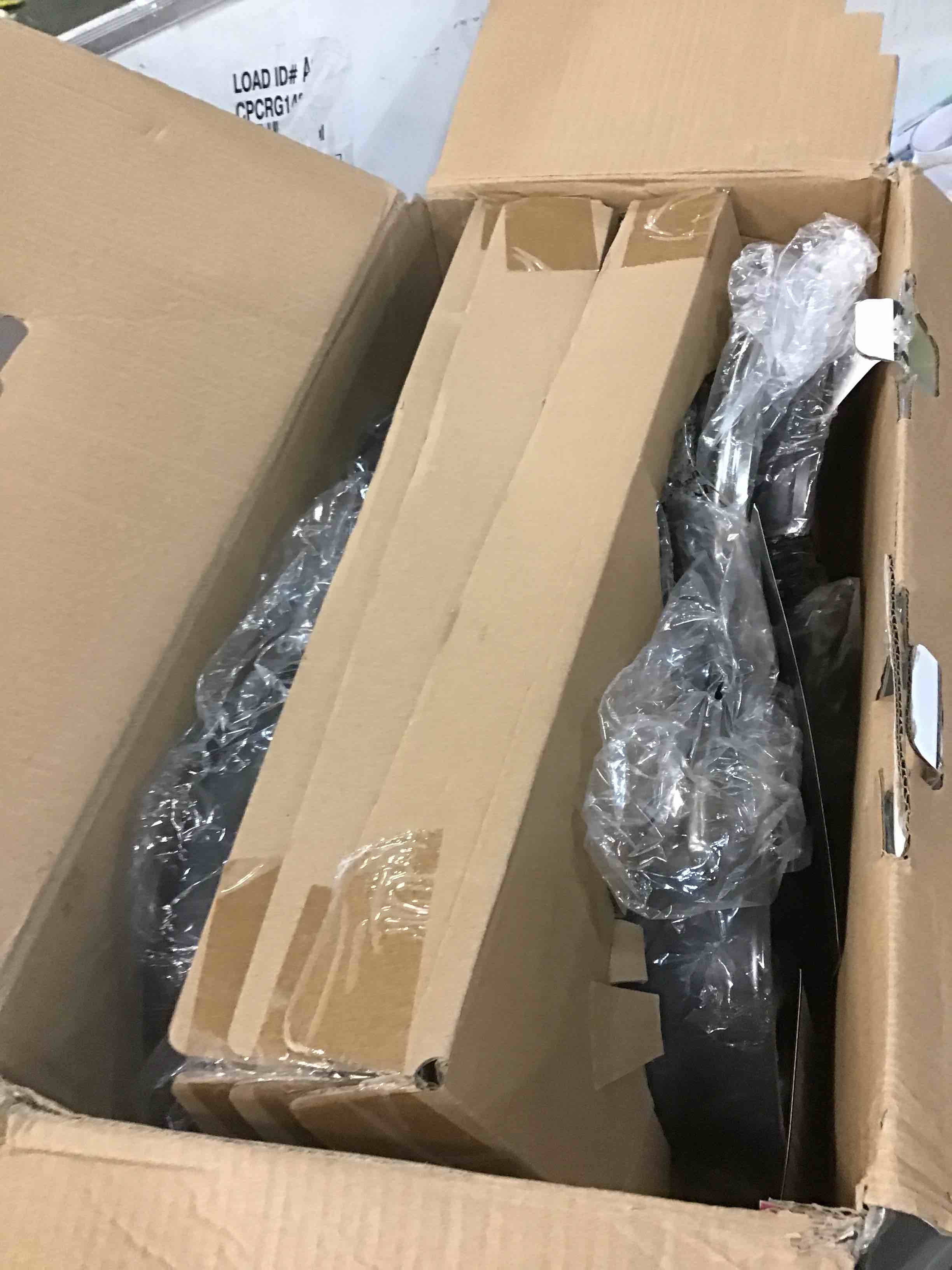 https://s3.amazonaws.com/lotting-images-prod/bidfta/YEL5803700_1708109263672.jpeg