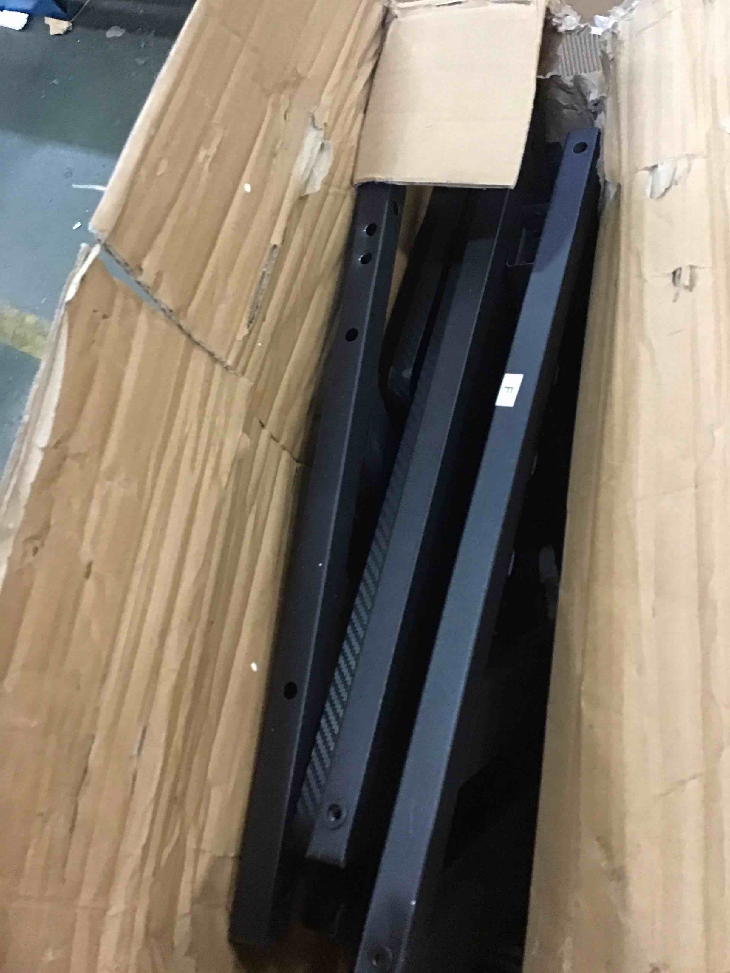 https://s3.amazonaws.com/lotting-images-prod/bidfta/YEL5804024_1705429355092.jpeg