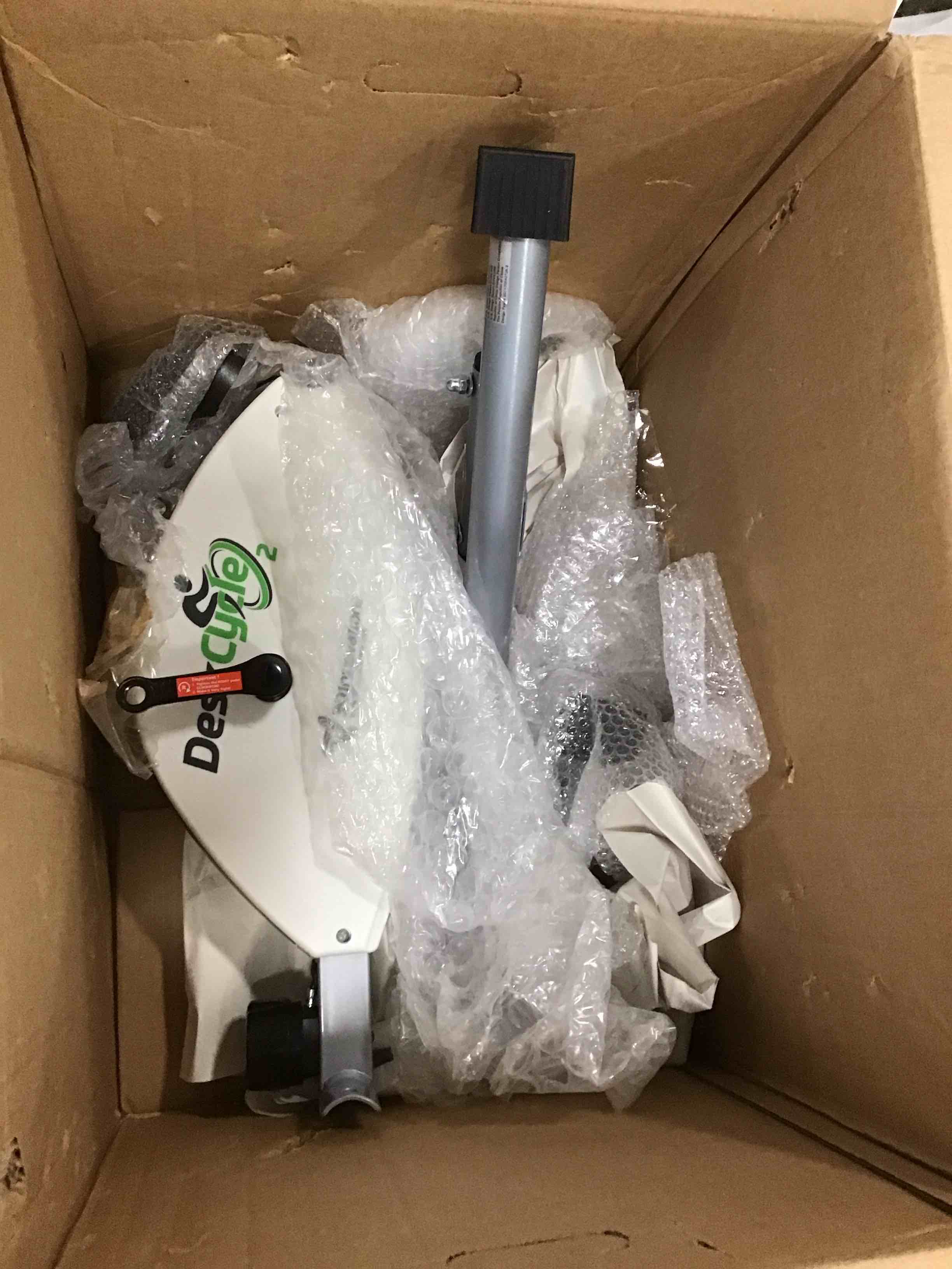 https://s3.amazonaws.com/lotting-images-prod/bidfta/YEL5805149_1705852714288.jpeg