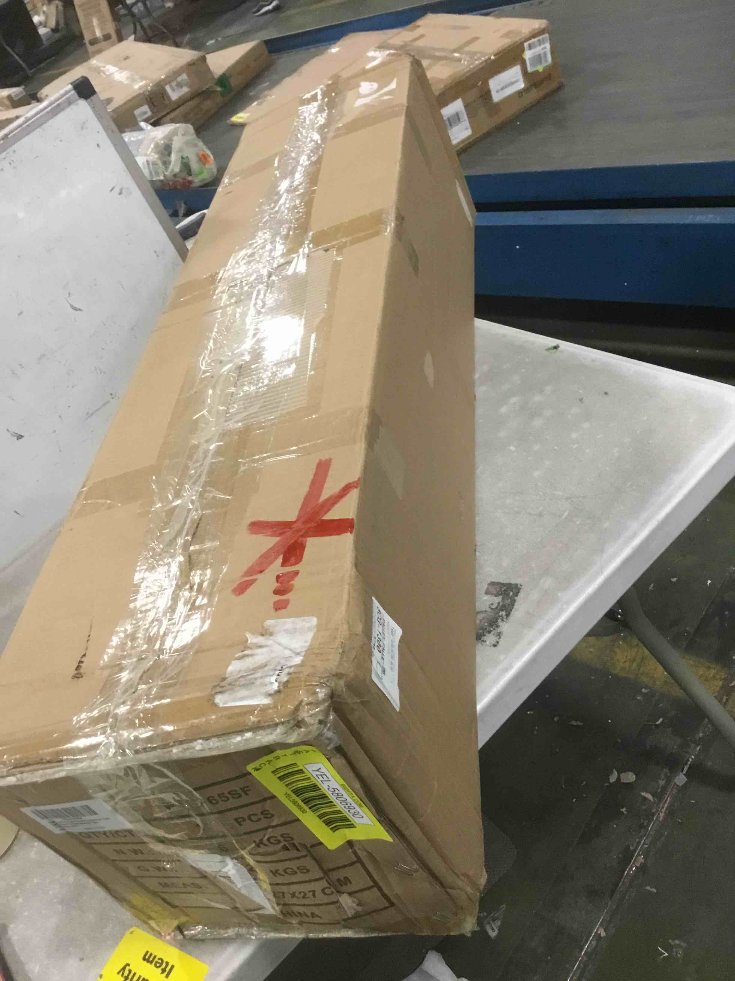 https://s3.amazonaws.com/lotting-images-prod/bidfta/YEL5806930_1706042371330.jpeg