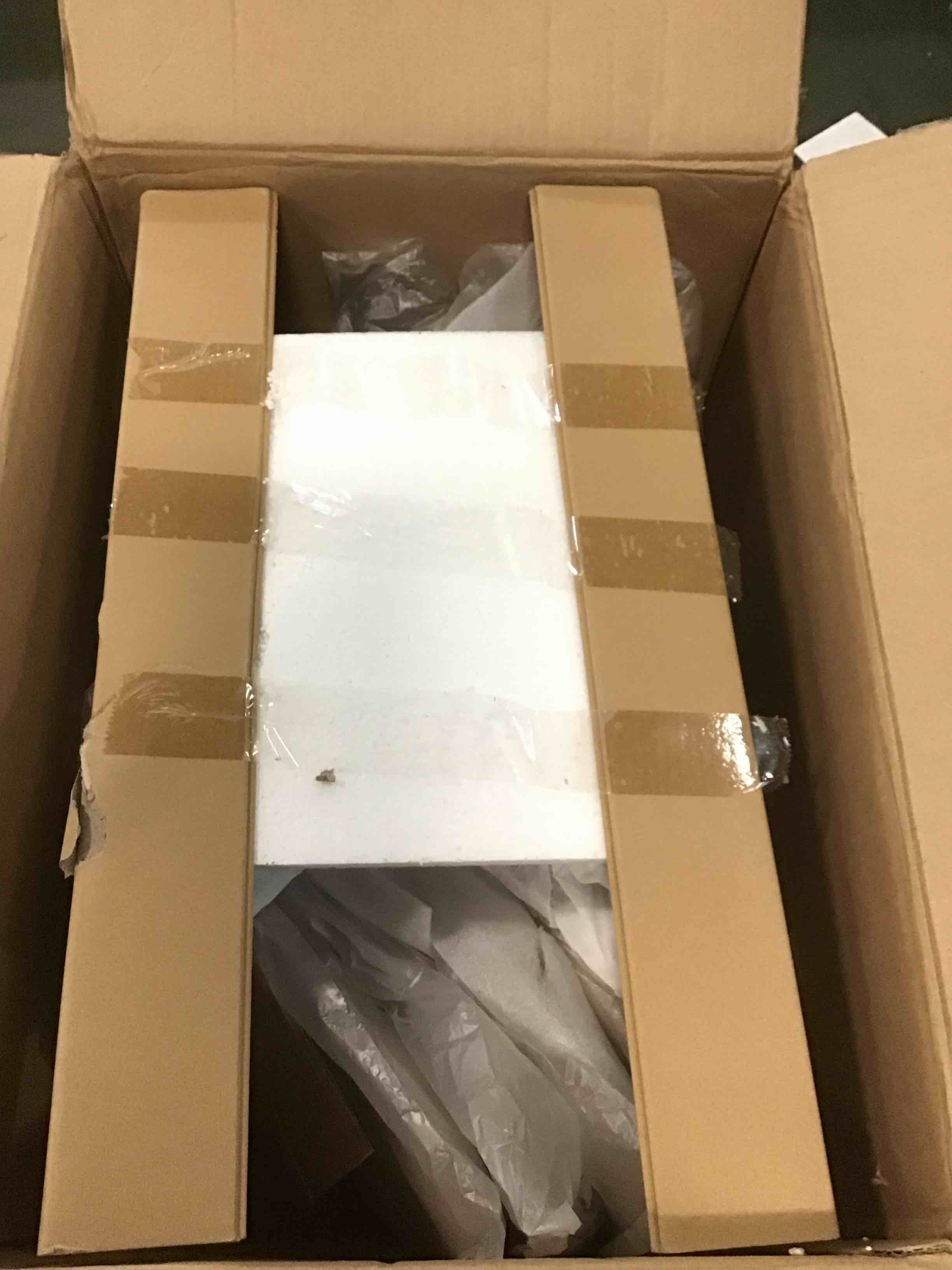 https://s3.amazonaws.com/lotting-images-prod/bidfta/YEL5808134_1706043227029.jpeg