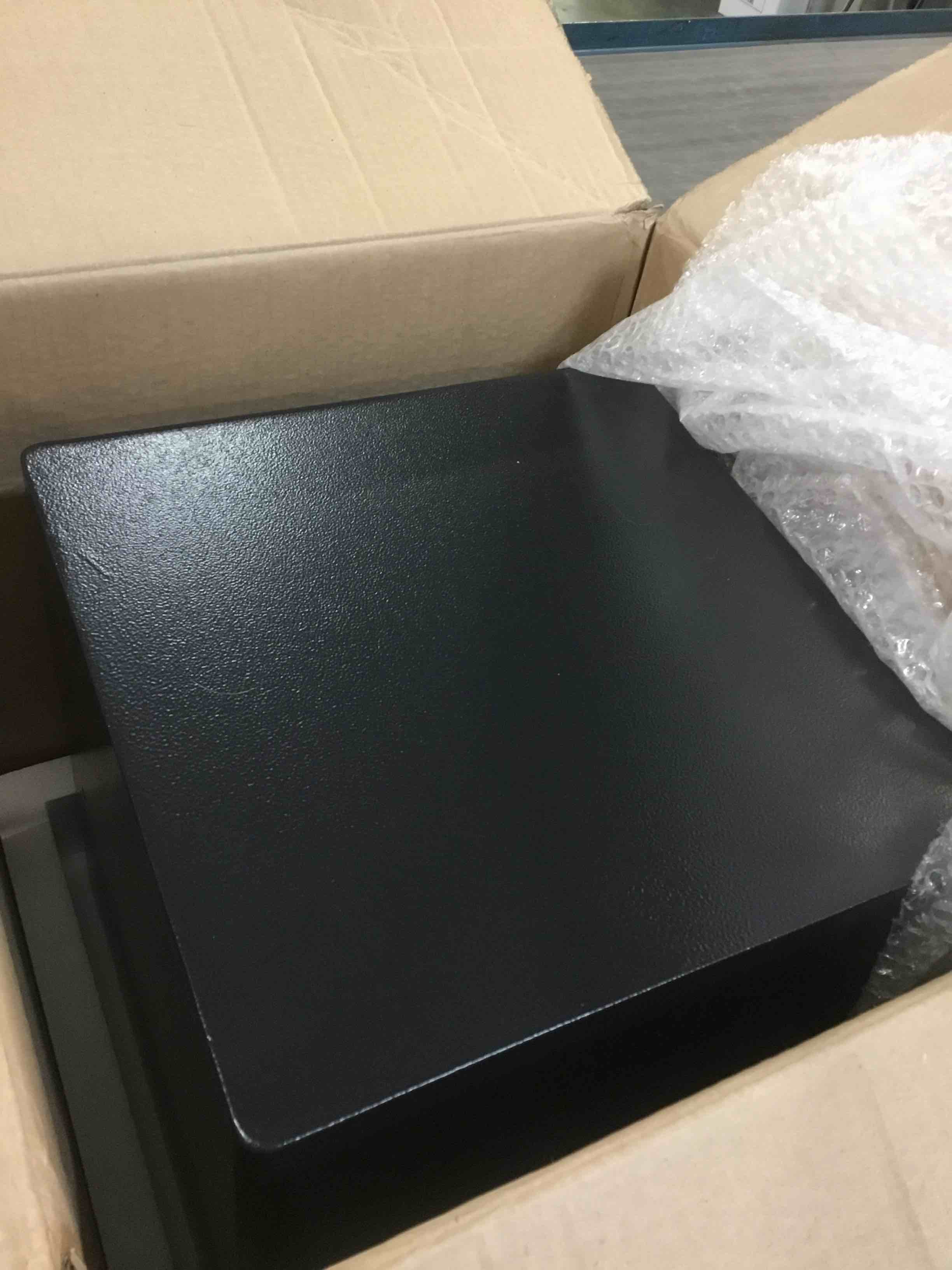 https://s3.amazonaws.com/lotting-images-prod/bidfta/YEL5809229_1705756089461.jpeg
