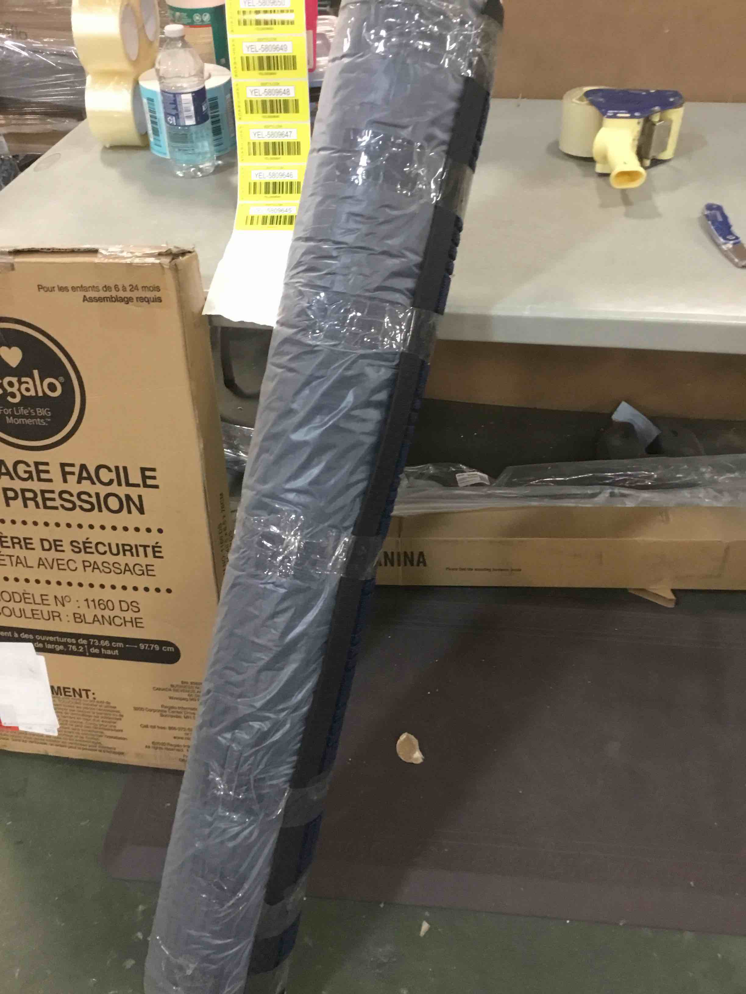 https://s3.amazonaws.com/lotting-images-prod/bidfta/YEL5809645_1705931749716.jpeg
