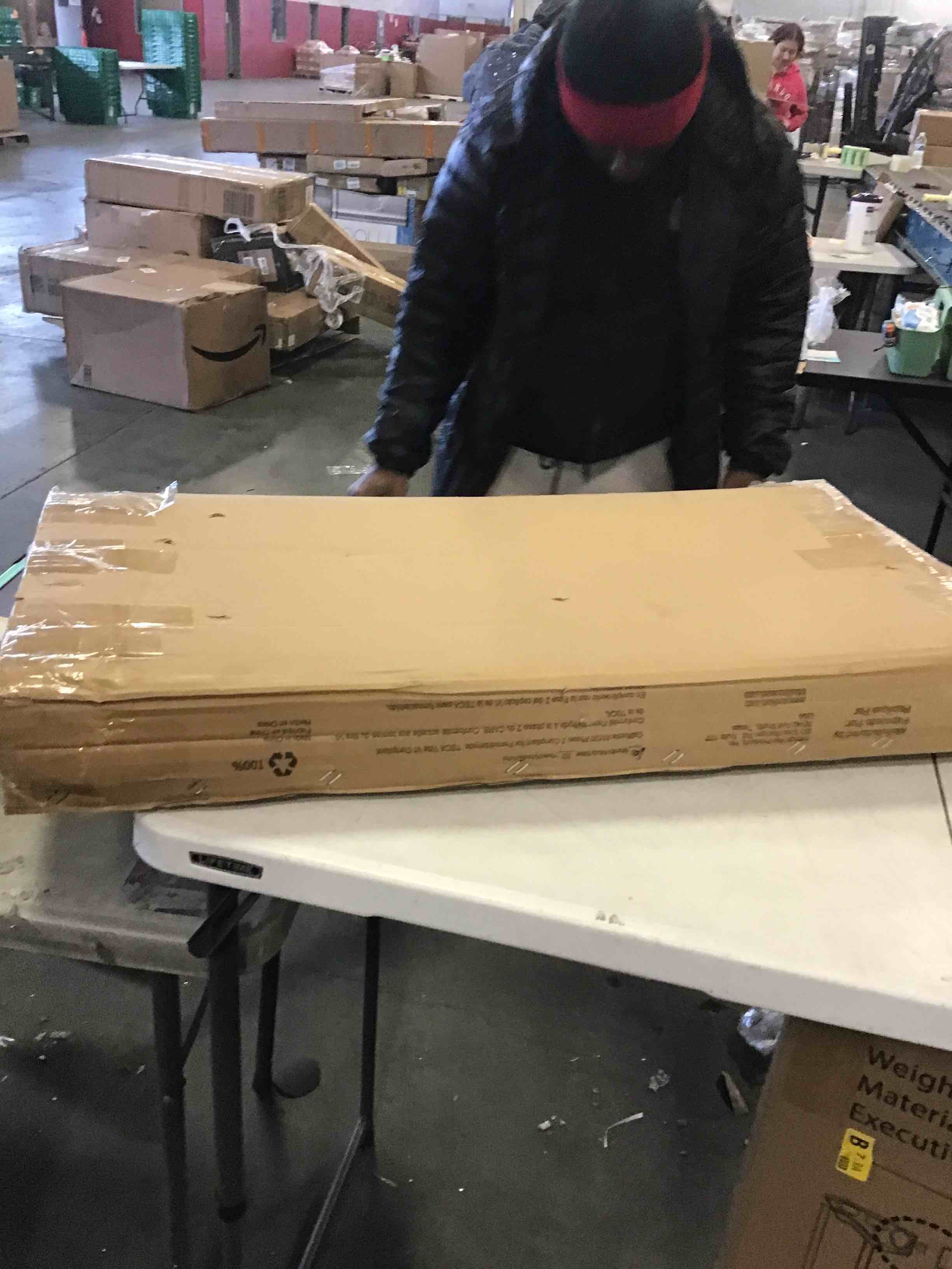 https://s3.amazonaws.com/lotting-images-prod/bidfta/YEL5809966_1705439697811.jpeg