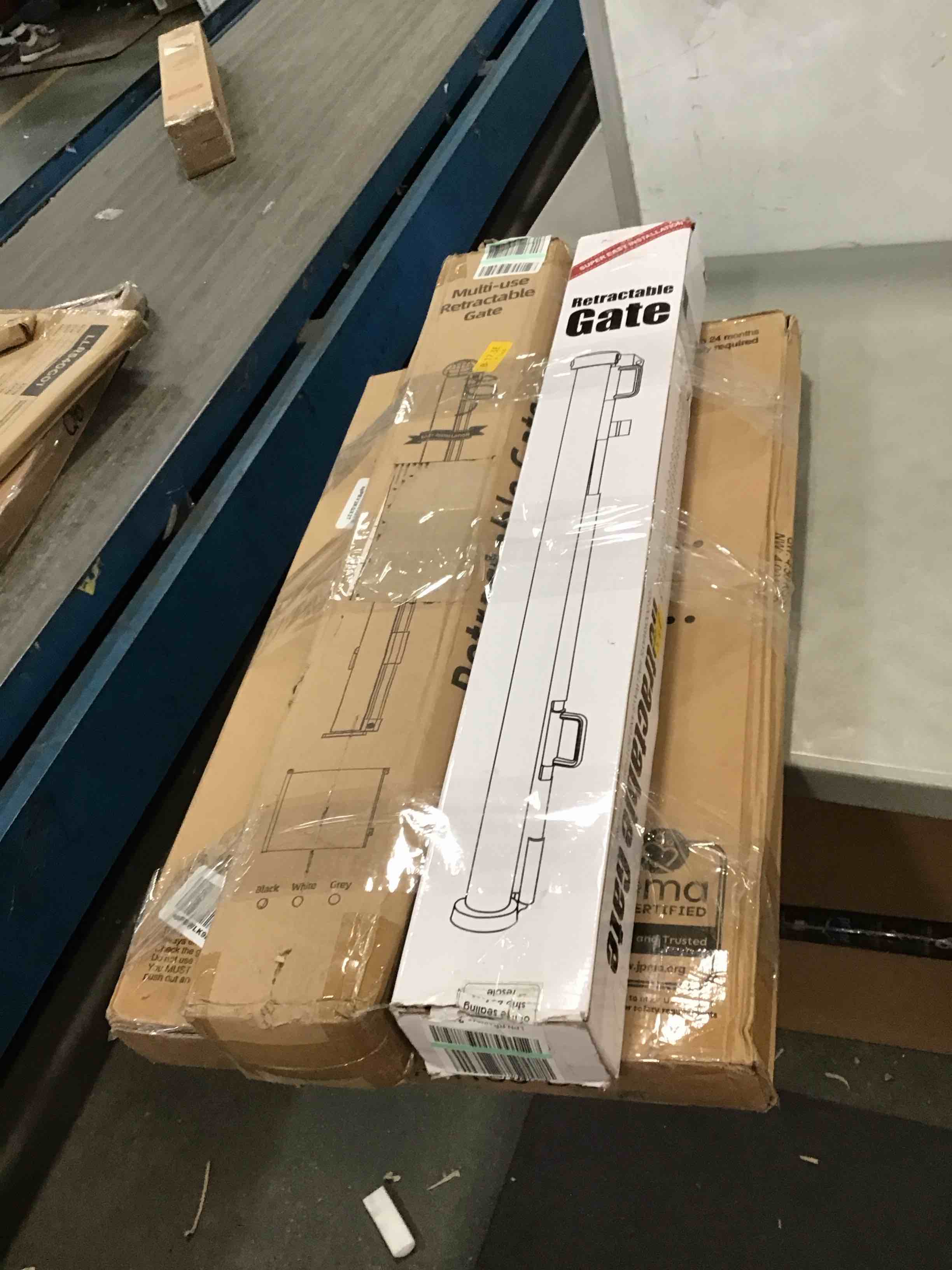 https://s3.amazonaws.com/lotting-images-prod/bidfta/YEL5811474_1705512449200.jpeg