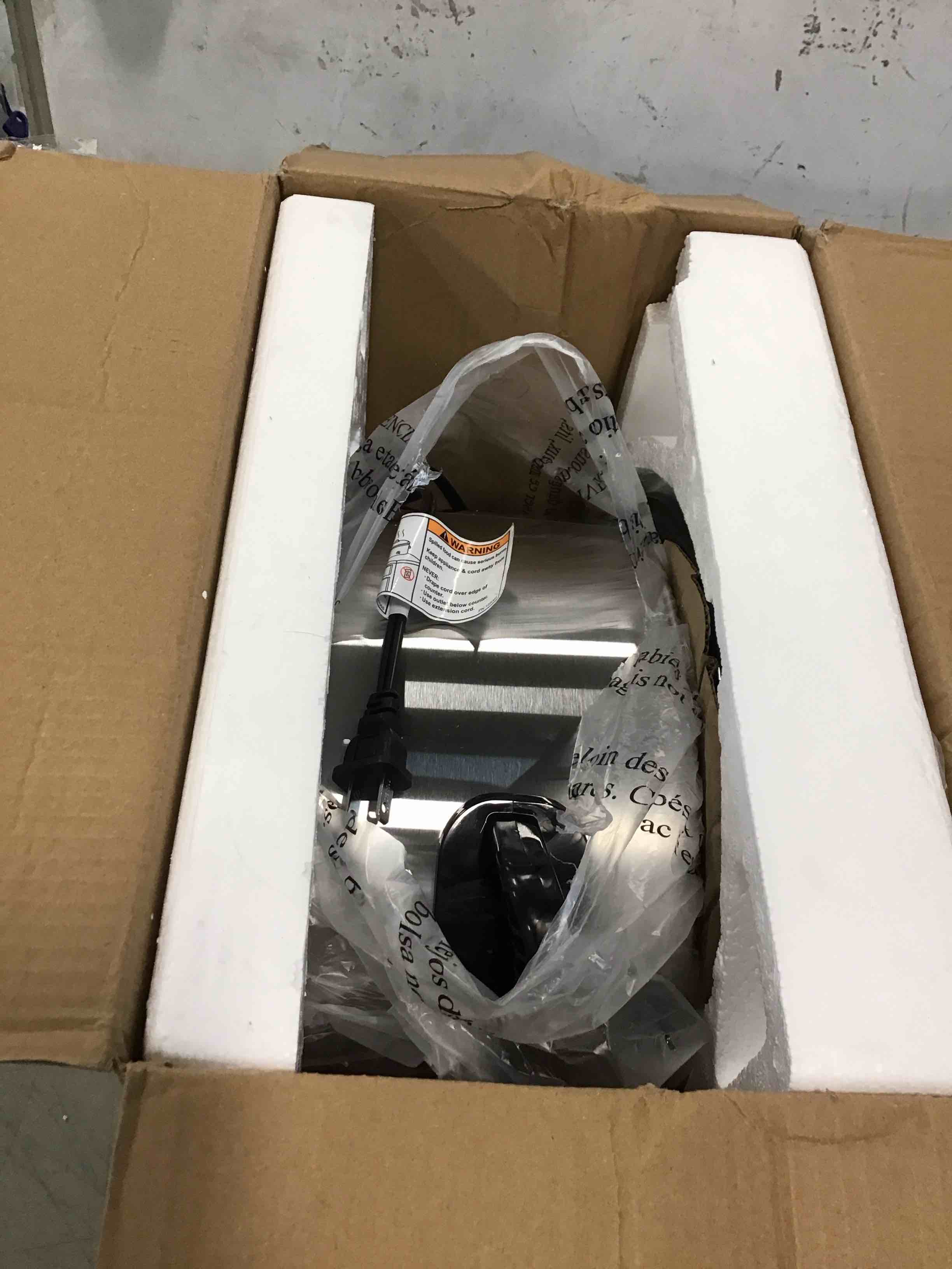 https://s3.amazonaws.com/lotting-images-prod/bidfta/YEL5811996_1705843908598.jpeg