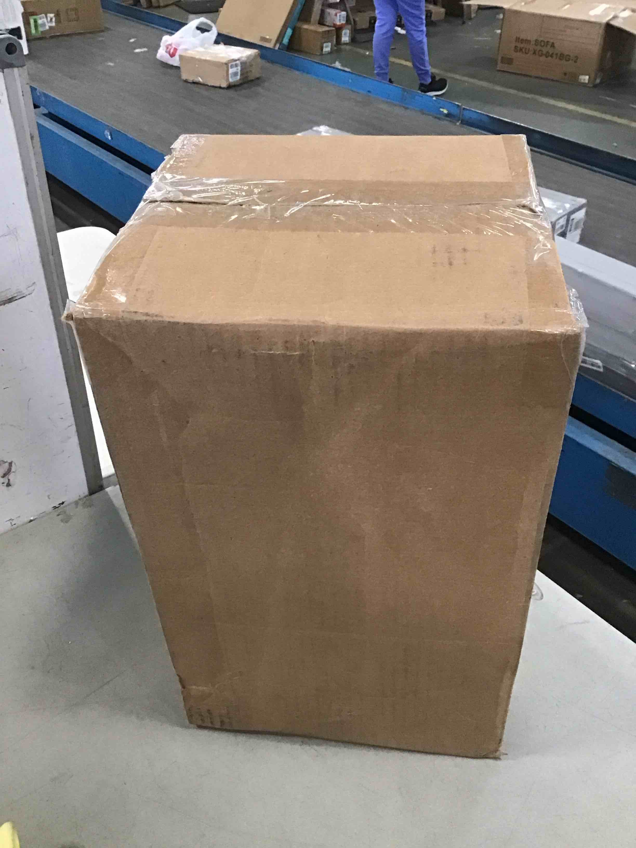 https://s3.amazonaws.com/lotting-images-prod/bidfta/YEL5812297_1705944788691.jpeg