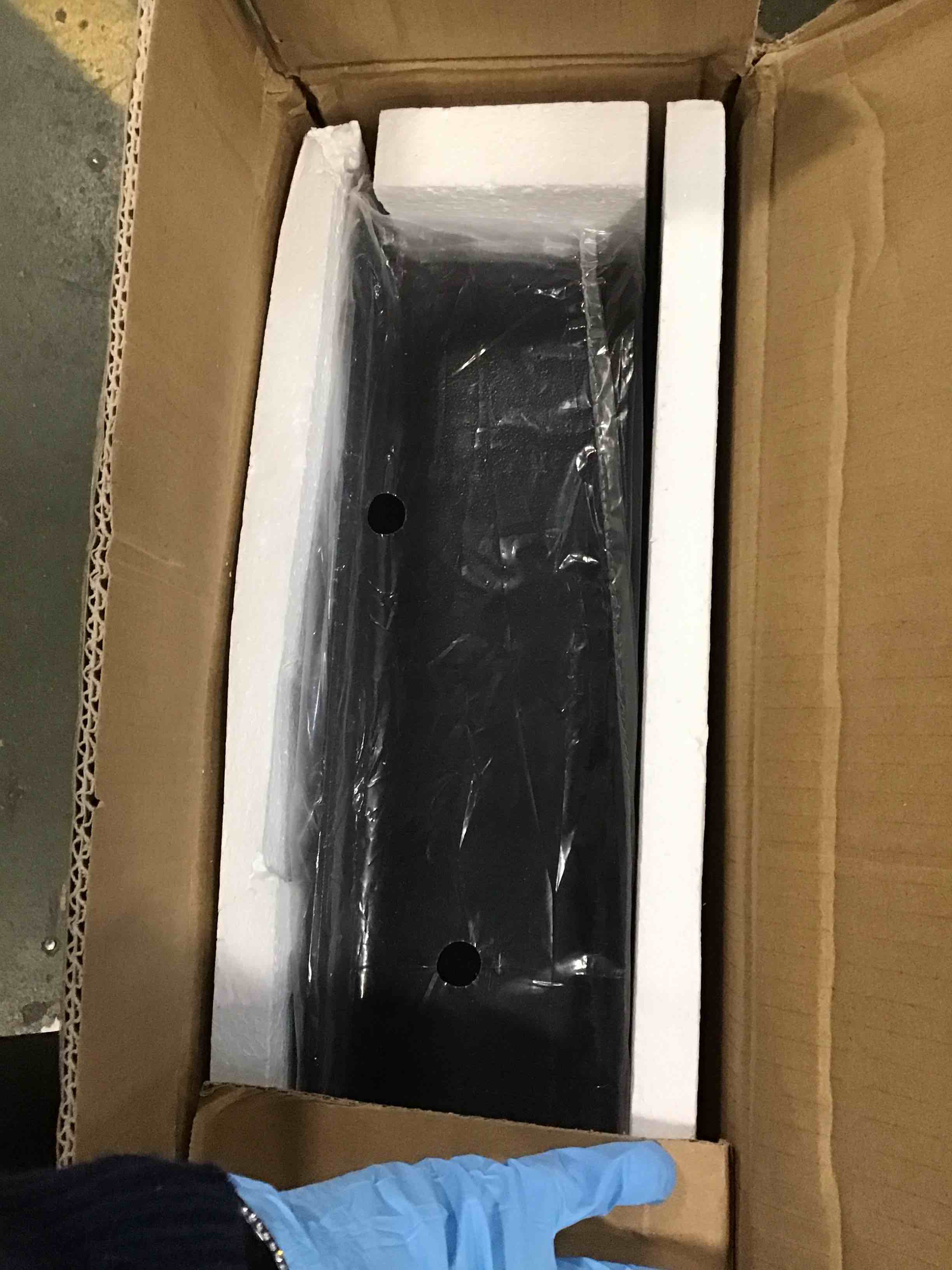 https://s3.amazonaws.com/lotting-images-prod/bidfta/YEL5812490_1706024944253.jpeg
