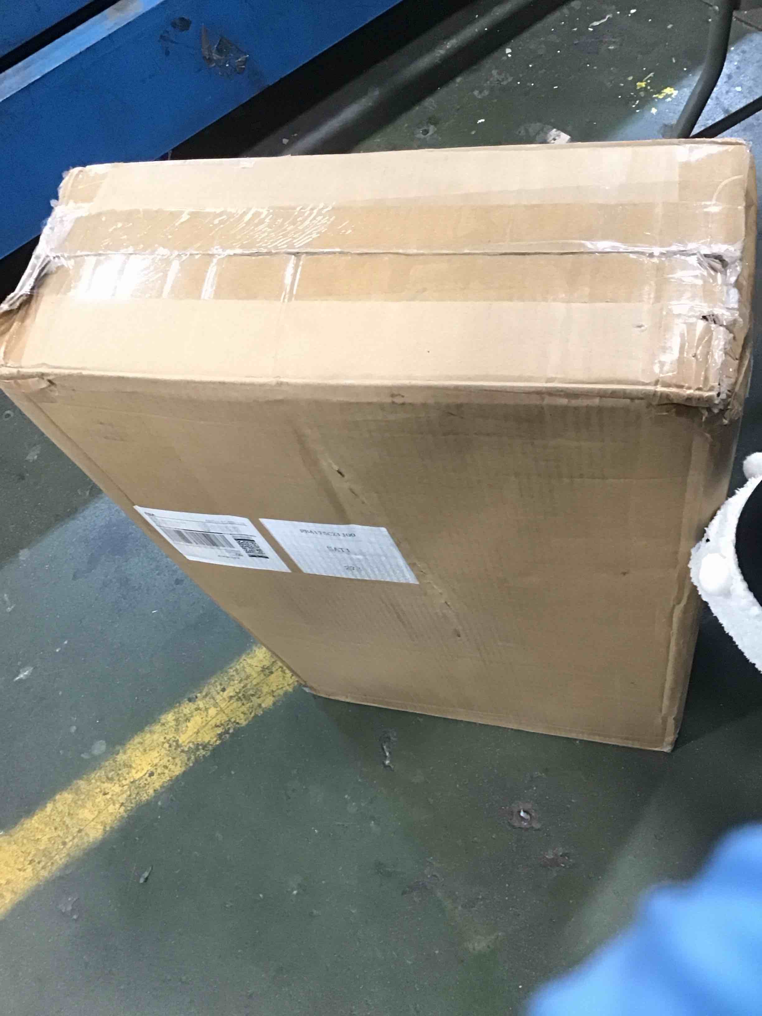 https://s3.amazonaws.com/lotting-images-prod/bidfta/YEL5812490_1706024971920.jpeg
