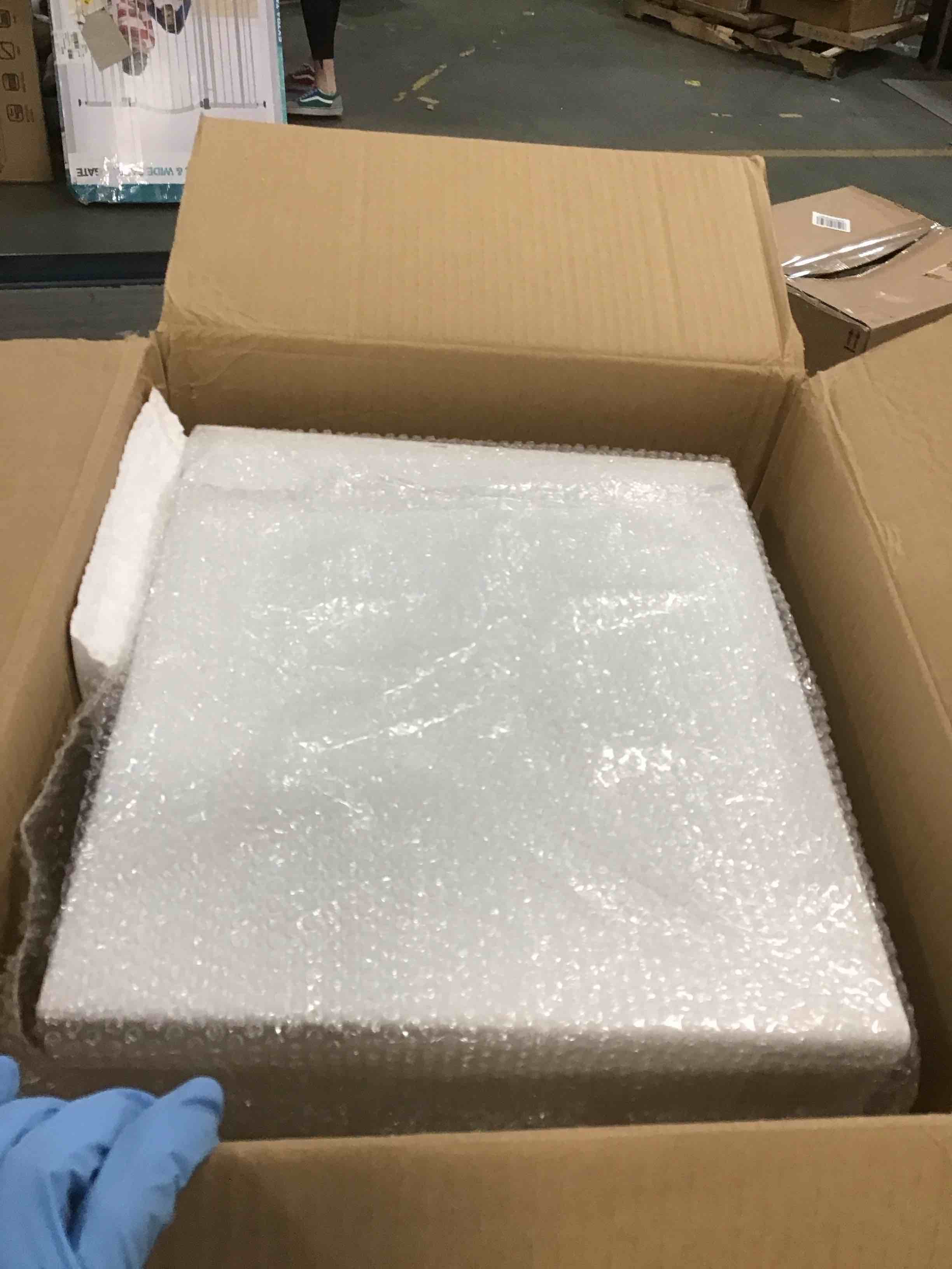 https://s3.amazonaws.com/lotting-images-prod/bidfta/YEL5812517_1706018538962.jpeg
