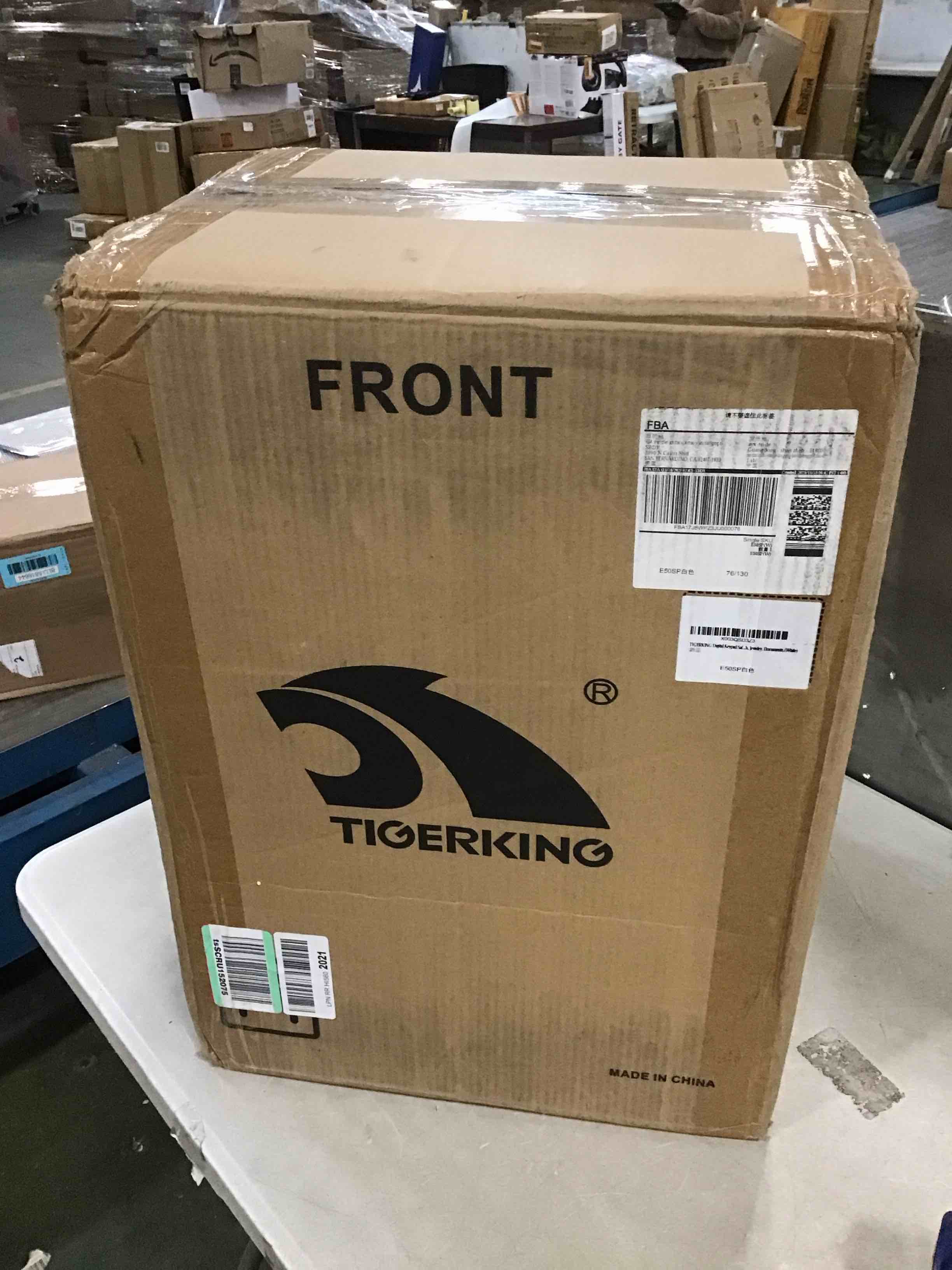 https://s3.amazonaws.com/lotting-images-prod/bidfta/YEL5812517_1706018558846.jpeg